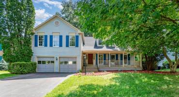 14591 ESTATE DR, WOODBRIDGE, Virginia 22193, 5 Bedrooms Bedrooms, ,3 BathroomsBathrooms,Residential,For sale,14591 ESTATE DR,VAPW2097380 MLS # VAPW2097380