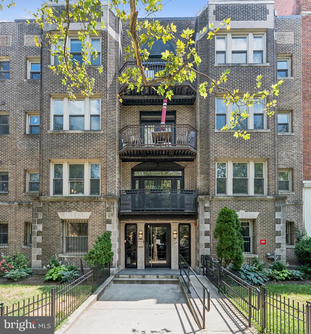 1440 COLUMBIA RD NW #204, WASHINGTON, District Of Columbia 20009, 1 Bedroom Bedrooms, ,1 BathroomBathrooms,Residential,For sale,1440 COLUMBIA RD NW #204,DCDC2207476 MLS # DCDC2207476