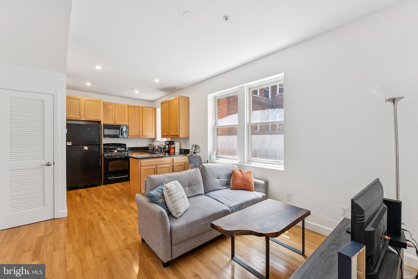 1440 COLUMBIA RD NW #204, WASHINGTON, District Of Columbia 20009, 1 Bedroom Bedrooms, ,1 BathroomBathrooms,Residential,For sale,1440 COLUMBIA RD NW #204,DCDC2207476 MLS # DCDC2207476