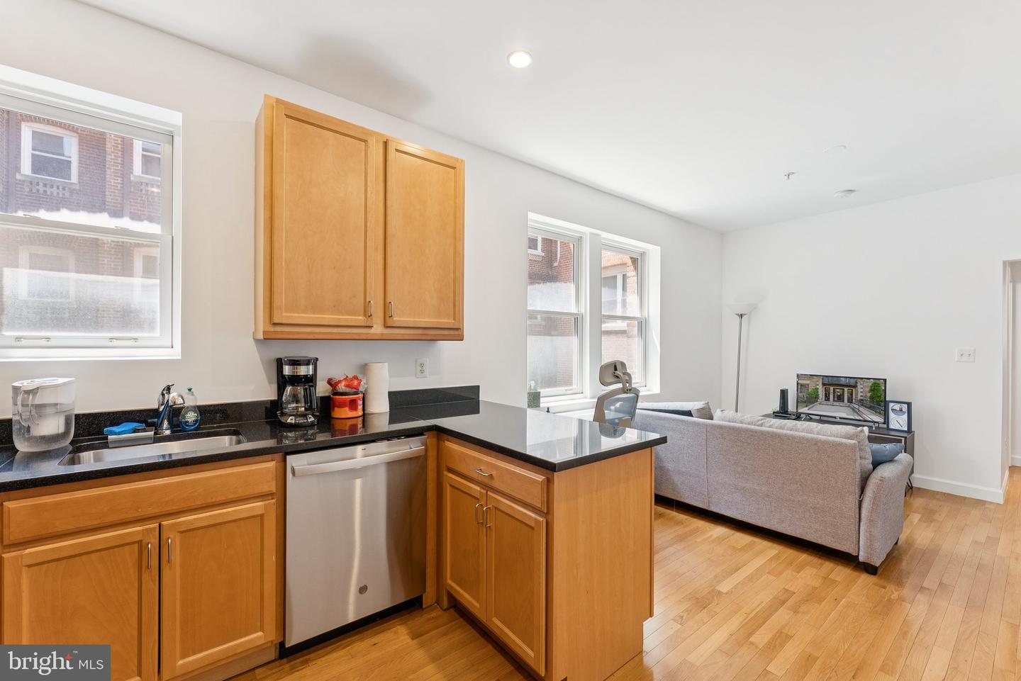 1440 COLUMBIA RD NW #204, WASHINGTON, District Of Columbia 20009, 1 Bedroom Bedrooms, ,1 BathroomBathrooms,Residential,For sale,1440 COLUMBIA RD NW #204,DCDC2207476 MLS # DCDC2207476