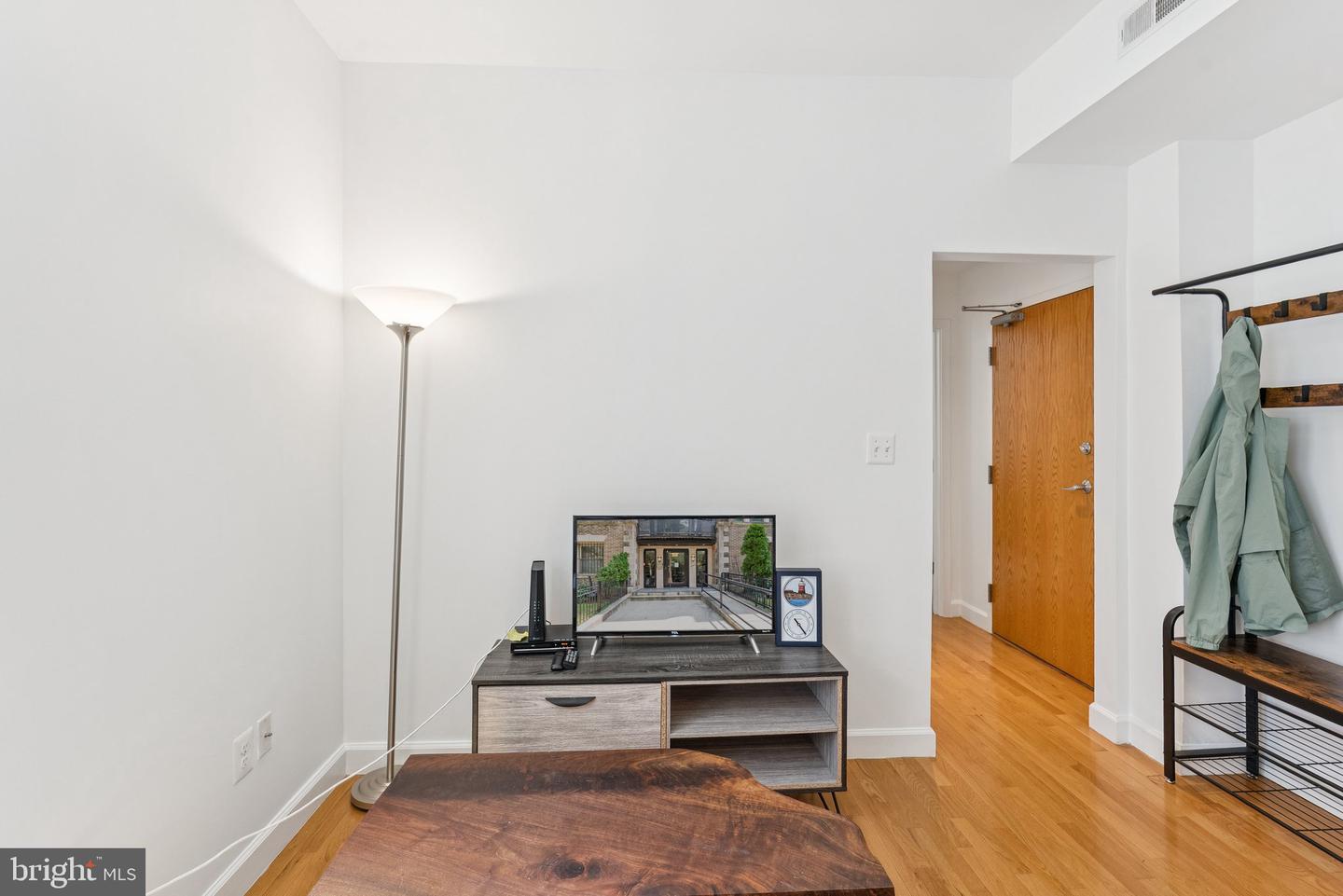 1440 COLUMBIA RD NW #204, WASHINGTON, District Of Columbia 20009, 1 Bedroom Bedrooms, ,1 BathroomBathrooms,Residential,For sale,1440 COLUMBIA RD NW #204,DCDC2207476 MLS # DCDC2207476
