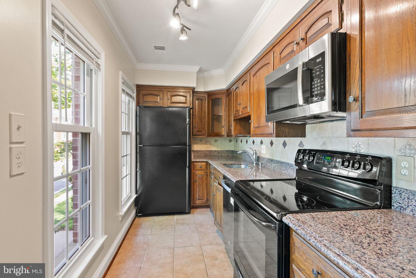 2345 S ROLFE ST S, ARLINGTON, Virginia 22202, 4 Bedrooms Bedrooms, ,3 BathroomsBathrooms,Residential,For sale,2345 S ROLFE ST S,VAAR2059904 MLS # VAAR2059904