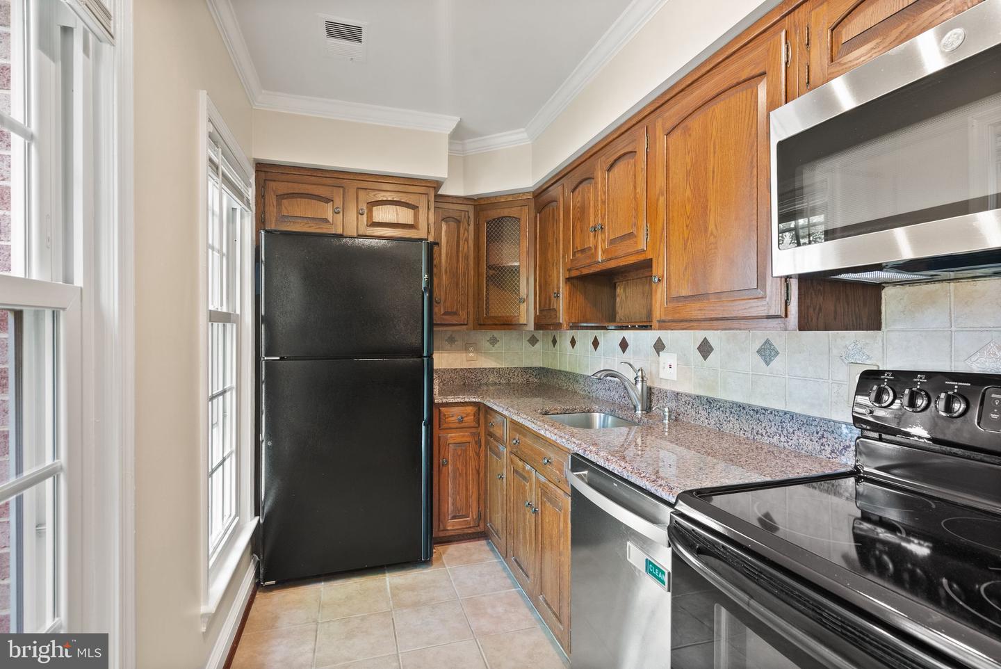 2345 S ROLFE ST S, ARLINGTON, Virginia 22202, 4 Bedrooms Bedrooms, ,3 BathroomsBathrooms,Residential,For sale,2345 S ROLFE ST S,VAAR2059904 MLS # VAAR2059904