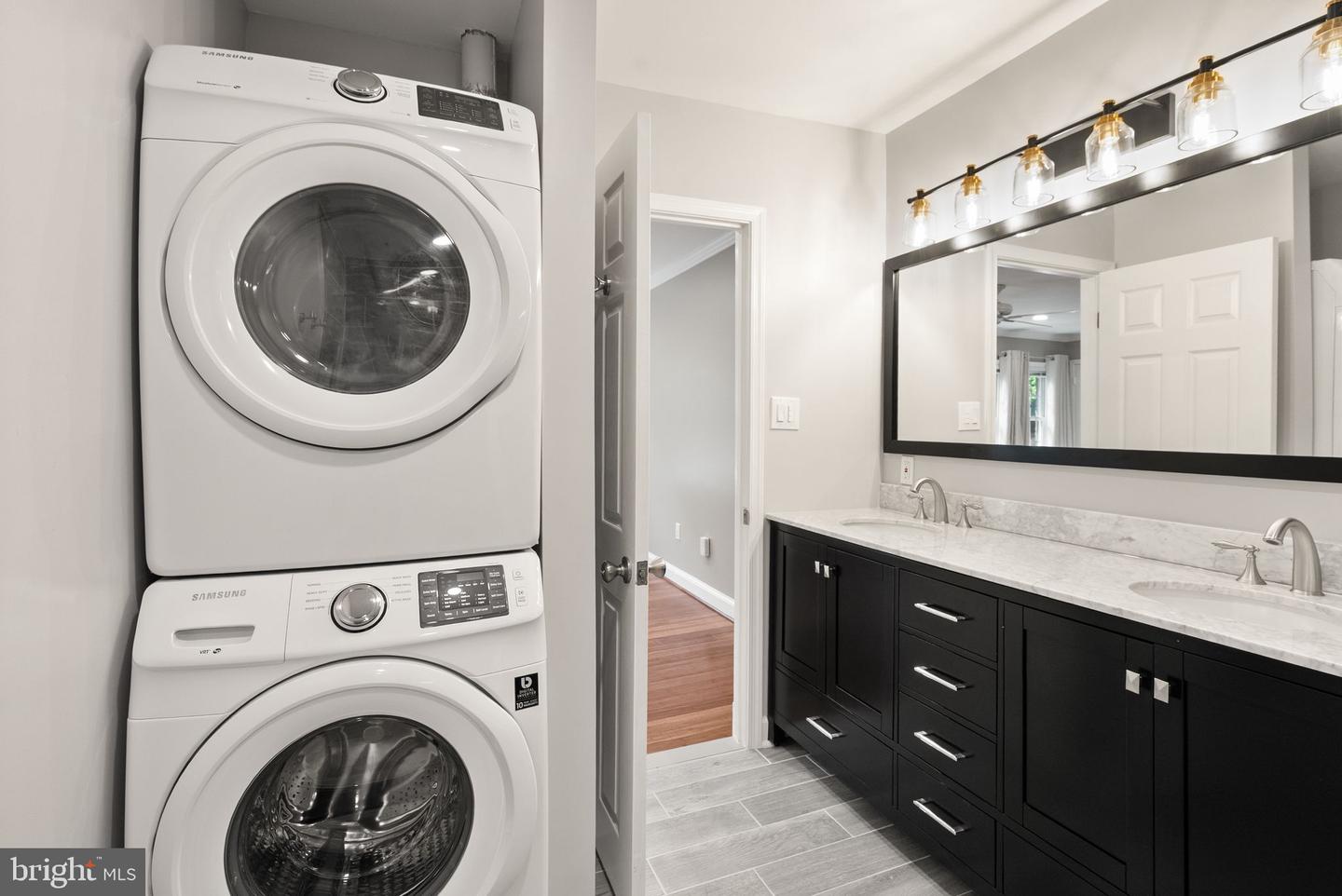 2345 S ROLFE ST S, ARLINGTON, Virginia 22202, 4 Bedrooms Bedrooms, ,3 BathroomsBathrooms,Residential,For sale,2345 S ROLFE ST S,VAAR2059904 MLS # VAAR2059904
