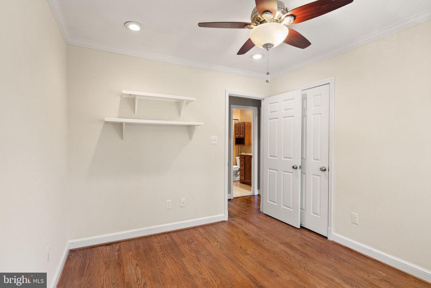 2345 S ROLFE ST S, ARLINGTON, Virginia 22202, 4 Bedrooms Bedrooms, ,3 BathroomsBathrooms,Residential,For sale,2345 S ROLFE ST S,VAAR2059904 MLS # VAAR2059904