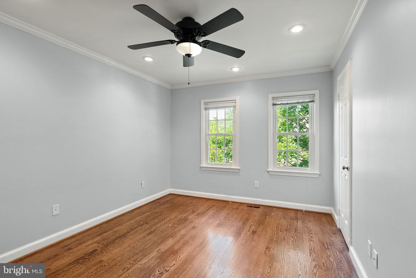 2345 S ROLFE ST S, ARLINGTON, Virginia 22202, 4 Bedrooms Bedrooms, ,3 BathroomsBathrooms,Residential,For sale,2345 S ROLFE ST S,VAAR2059904 MLS # VAAR2059904