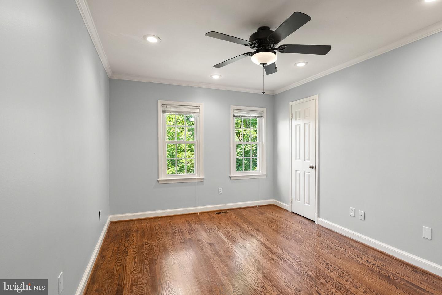 2345 S ROLFE ST S, ARLINGTON, Virginia 22202, 4 Bedrooms Bedrooms, ,3 BathroomsBathrooms,Residential,For sale,2345 S ROLFE ST S,VAAR2059904 MLS # VAAR2059904