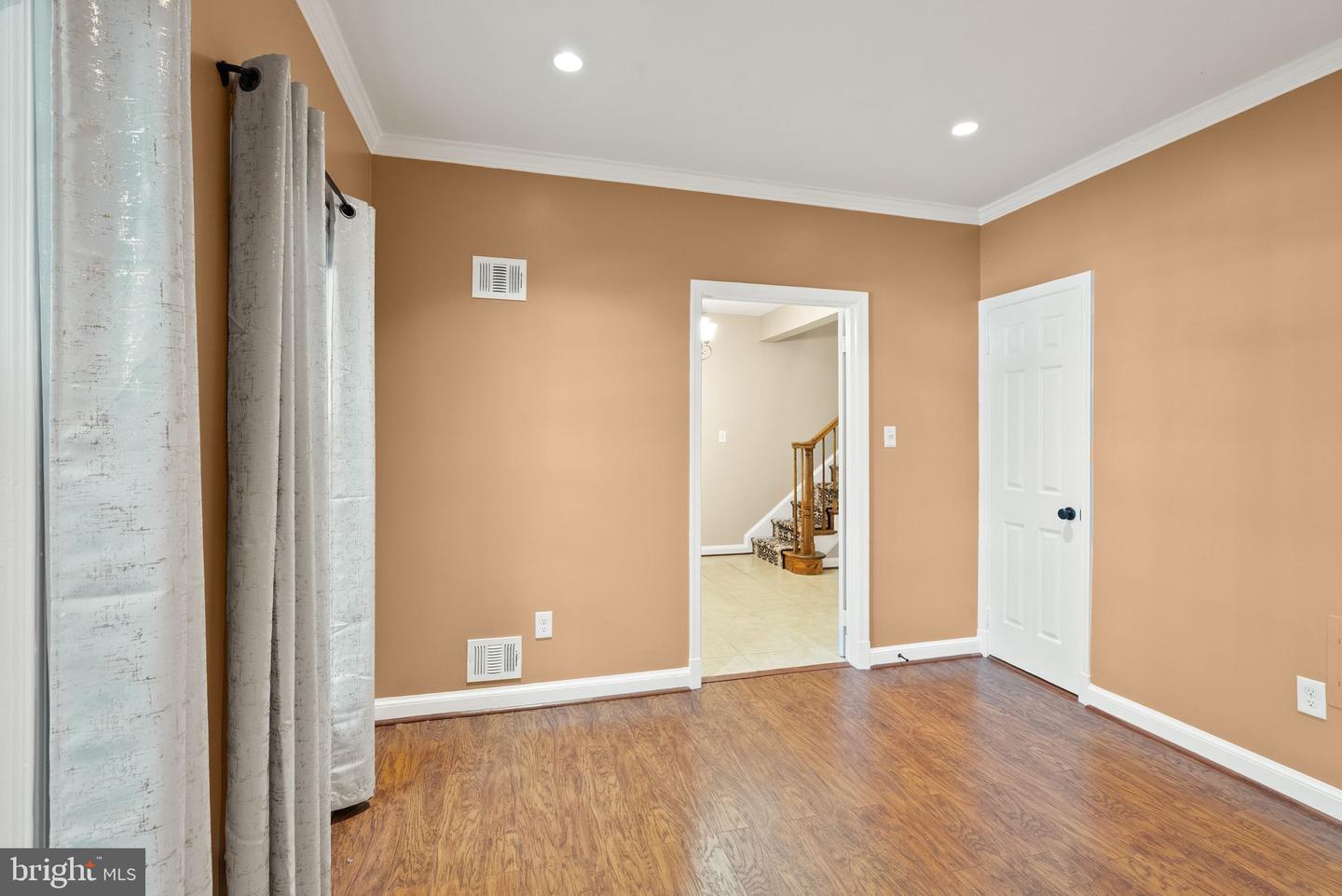 2345 S ROLFE ST S, ARLINGTON, Virginia 22202, 4 Bedrooms Bedrooms, ,3 BathroomsBathrooms,Residential,For sale,2345 S ROLFE ST S,VAAR2059904 MLS # VAAR2059904