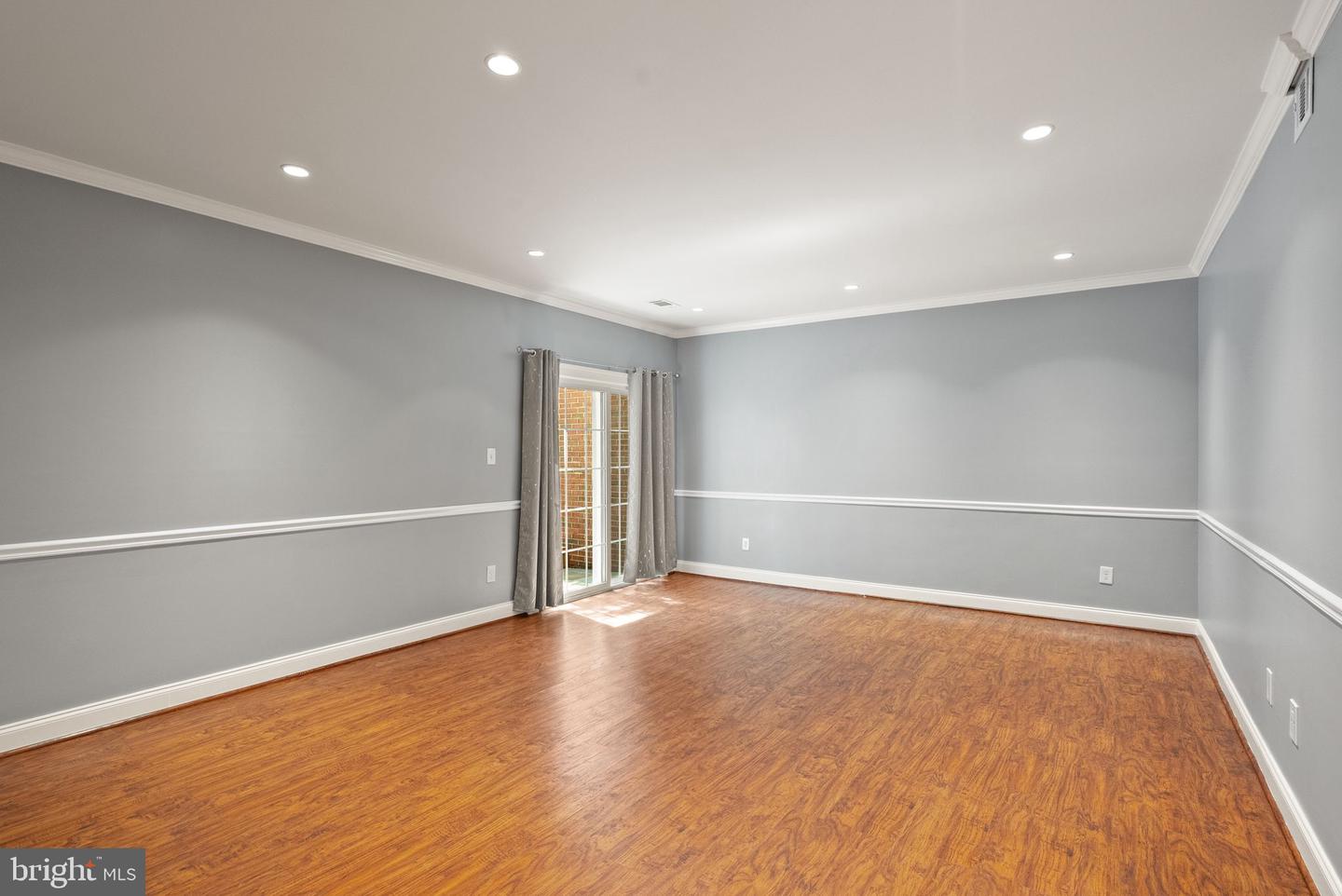 2345 S ROLFE ST S, ARLINGTON, Virginia 22202, 4 Bedrooms Bedrooms, ,3 BathroomsBathrooms,Residential,For sale,2345 S ROLFE ST S,VAAR2059904 MLS # VAAR2059904