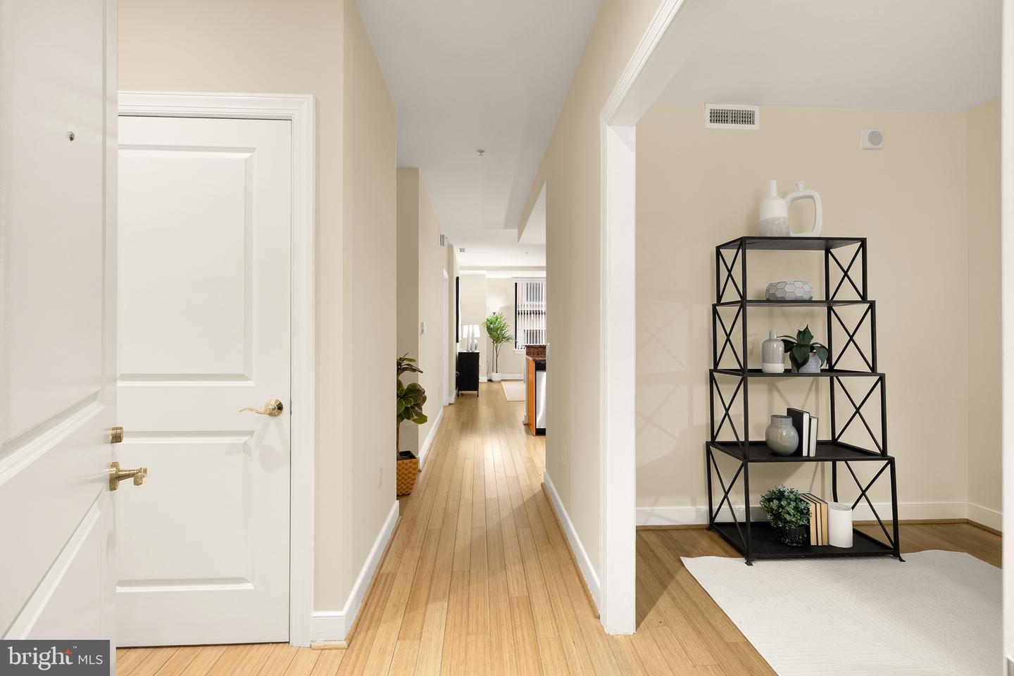2425 L ST NW #234, WASHINGTON, District Of Columbia 20037, 1 Bedroom Bedrooms, ,1 BathroomBathrooms,Residential,For sale,2425 L ST NW #234,DCDC2208038 MLS # DCDC2208038