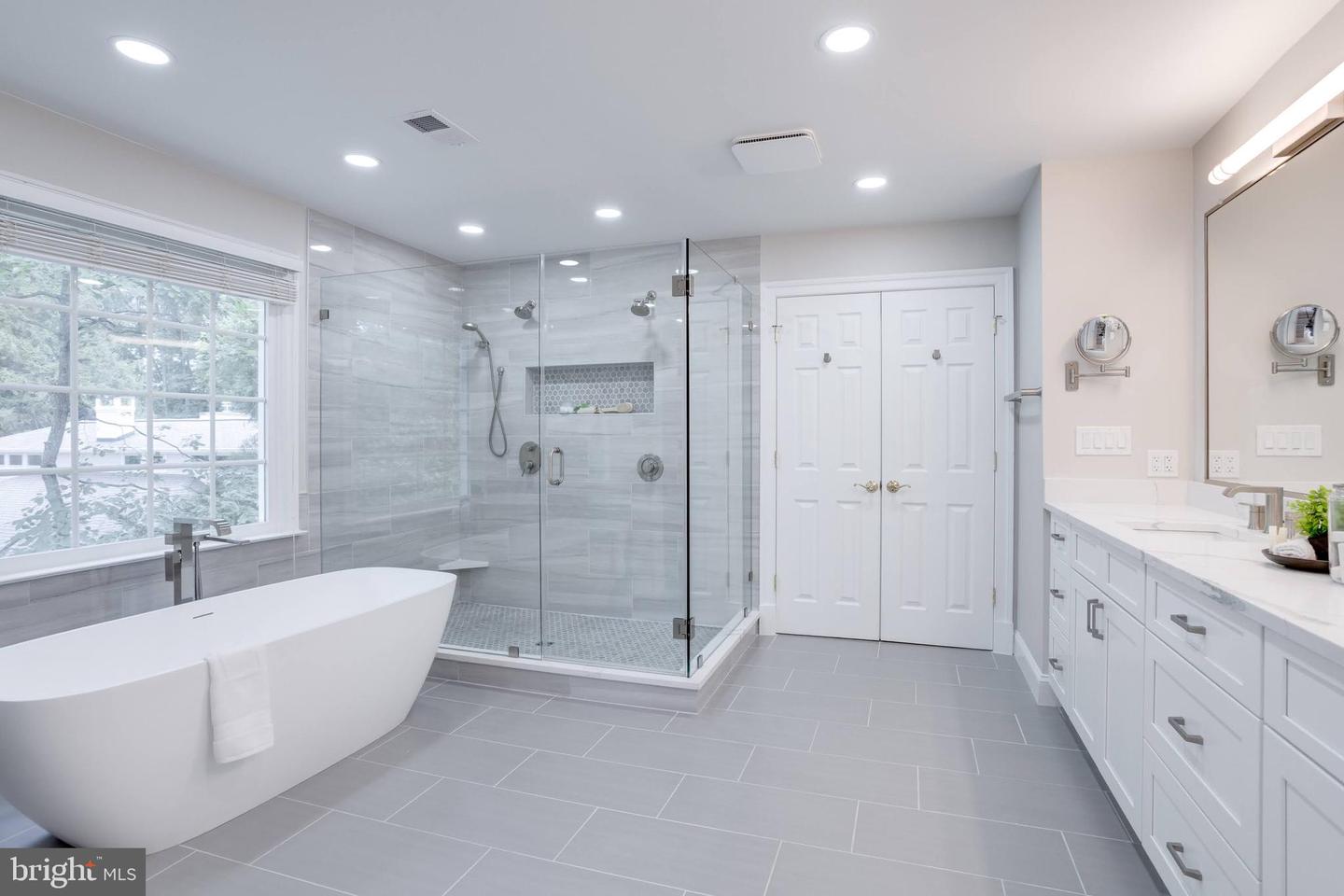 9001 LITTLETON ST, FAIRFAX, Virginia 22032, 5 Bedrooms Bedrooms, ,4 BathroomsBathrooms,Residential,For sale,9001 LITTLETON ST,VAFX2252790 MLS # VAFX2252790