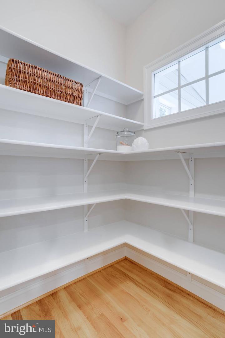 9001 LITTLETON ST, FAIRFAX, Virginia 22032, 5 Bedrooms Bedrooms, ,4 BathroomsBathrooms,Residential,For sale,9001 LITTLETON ST,VAFX2252790 MLS # VAFX2252790
