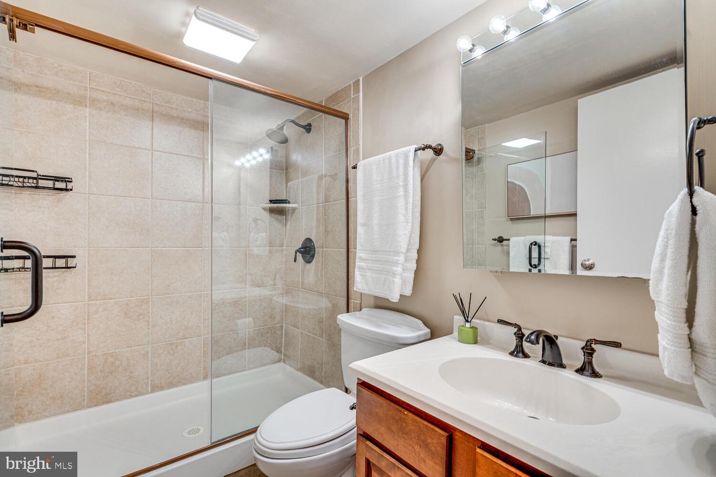 200 N PICKETT ST #308, ALEXANDRIA, Virginia 22304, 3 Bedrooms Bedrooms, ,2 BathroomsBathrooms,Residential,For sale,200 N PICKETT ST #308,VAAX2047034 MLS # VAAX2047034