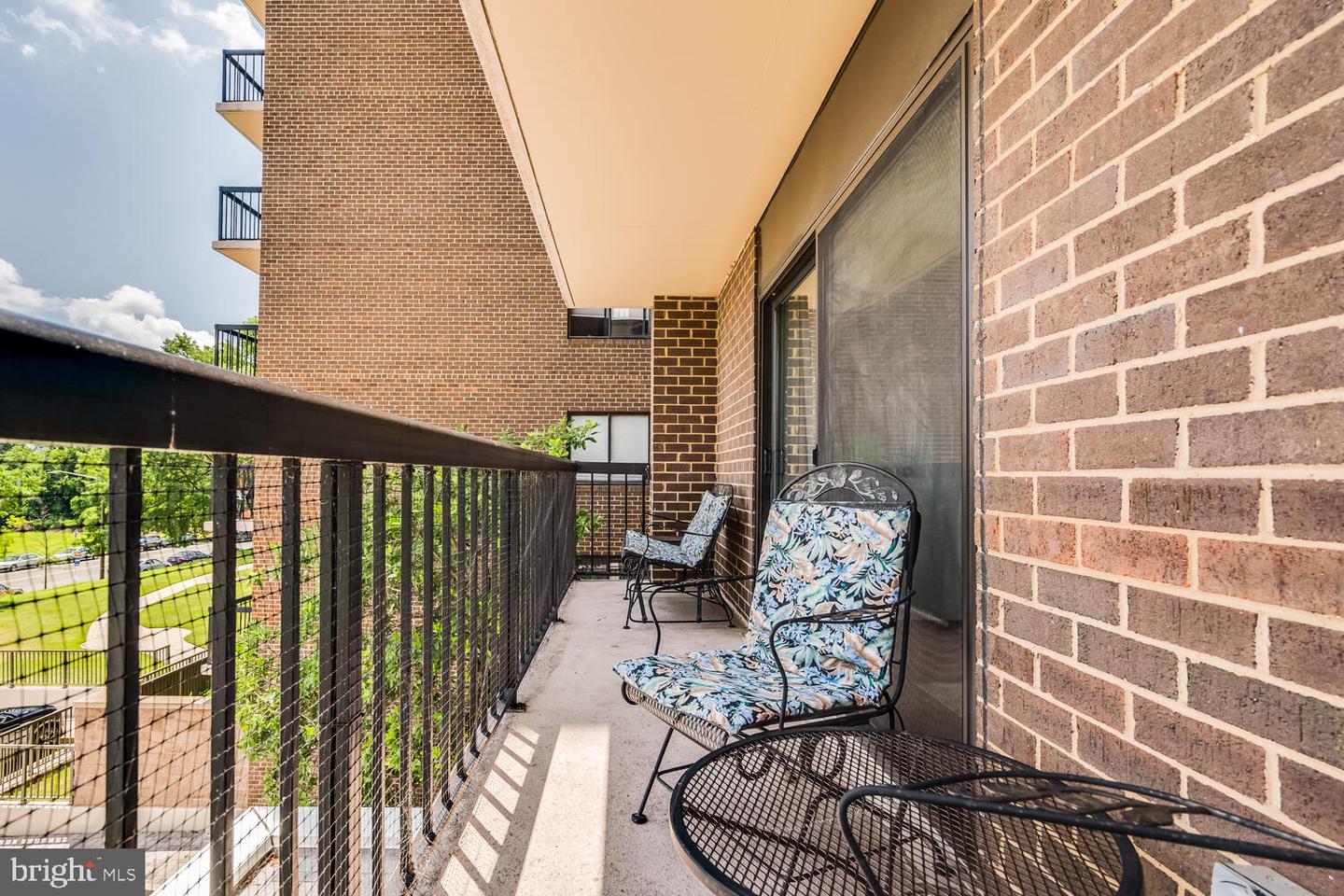 200 N PICKETT ST #308, ALEXANDRIA, Virginia 22304, 3 Bedrooms Bedrooms, ,2 BathroomsBathrooms,Residential,For sale,200 N PICKETT ST #308,VAAX2047034 MLS # VAAX2047034