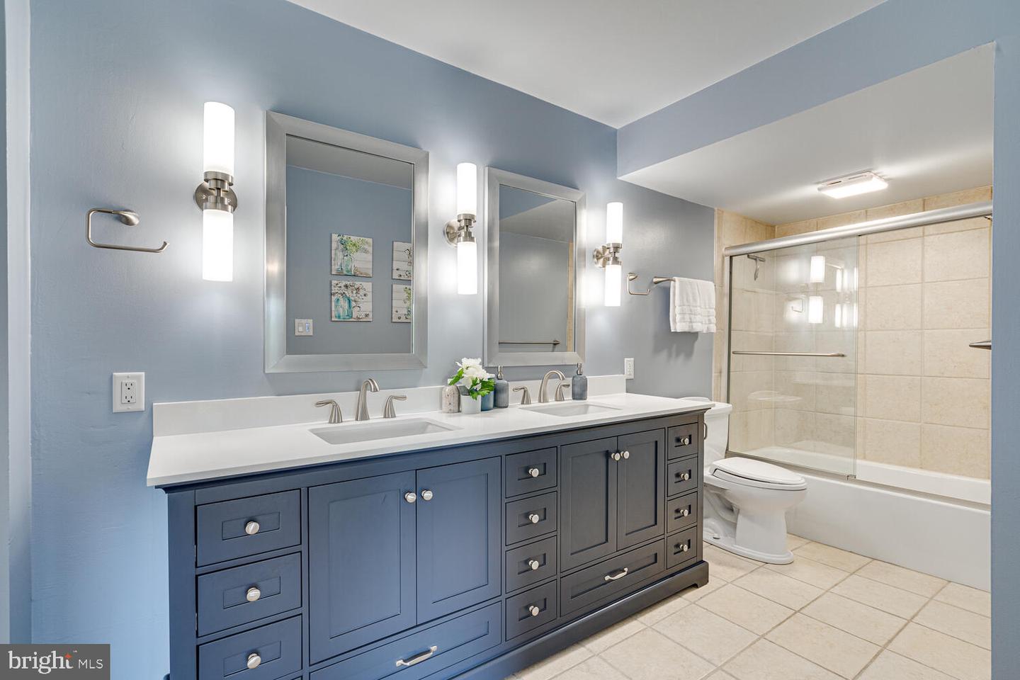 200 N PICKETT ST #308, ALEXANDRIA, Virginia 22304, 3 Bedrooms Bedrooms, ,2 BathroomsBathrooms,Residential,For sale,200 N PICKETT ST #308,VAAX2047034 MLS # VAAX2047034