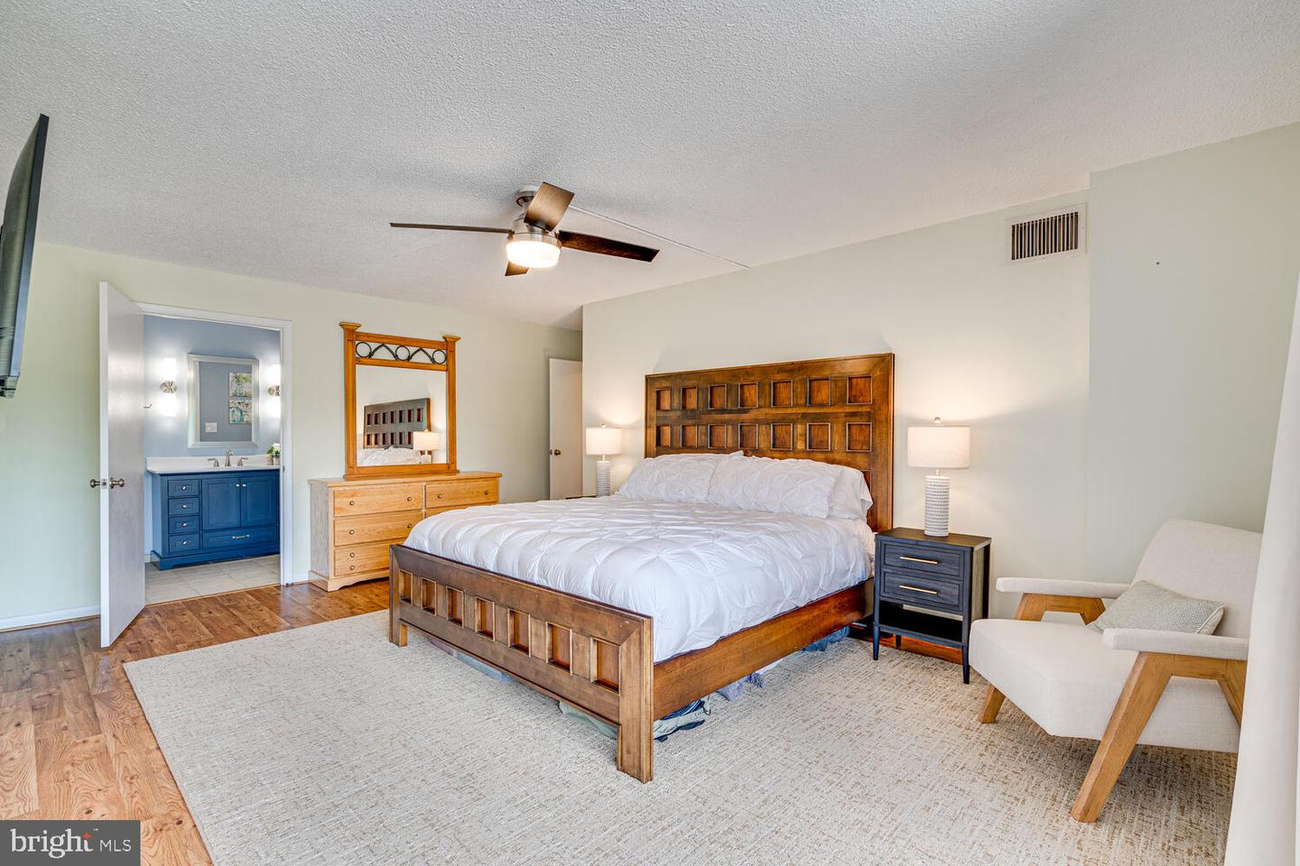 200 N PICKETT ST #308, ALEXANDRIA, Virginia 22304, 3 Bedrooms Bedrooms, ,2 BathroomsBathrooms,Residential,For sale,200 N PICKETT ST #308,VAAX2047034 MLS # VAAX2047034