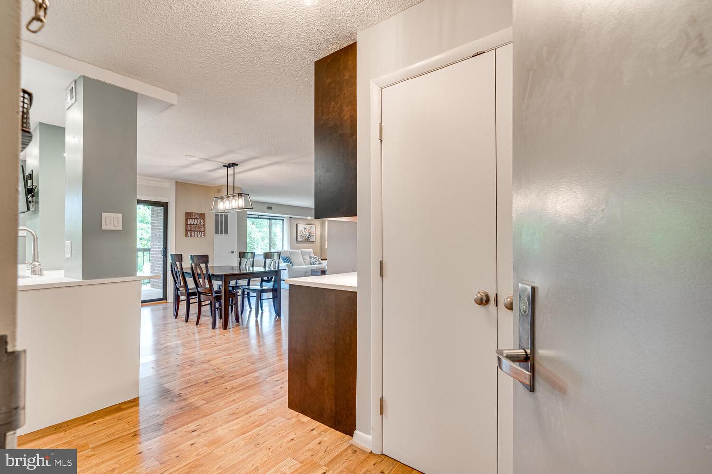 200 N PICKETT ST #308, ALEXANDRIA, Virginia 22304, 3 Bedrooms Bedrooms, ,2 BathroomsBathrooms,Residential,For sale,200 N PICKETT ST #308,VAAX2047034 MLS # VAAX2047034