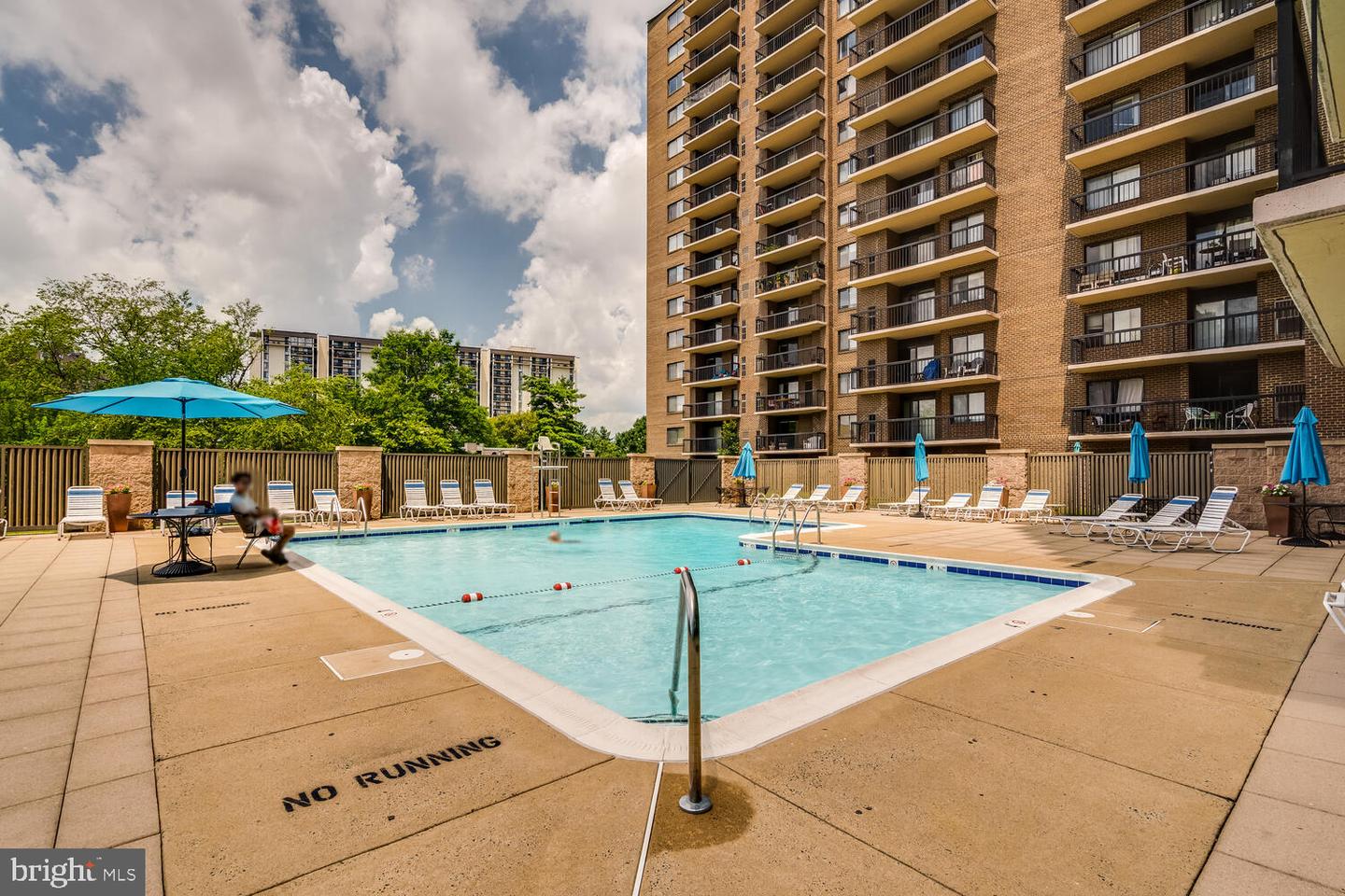 200 N PICKETT ST #308, ALEXANDRIA, Virginia 22304, 3 Bedrooms Bedrooms, ,2 BathroomsBathrooms,Residential,For sale,200 N PICKETT ST #308,VAAX2047034 MLS # VAAX2047034
