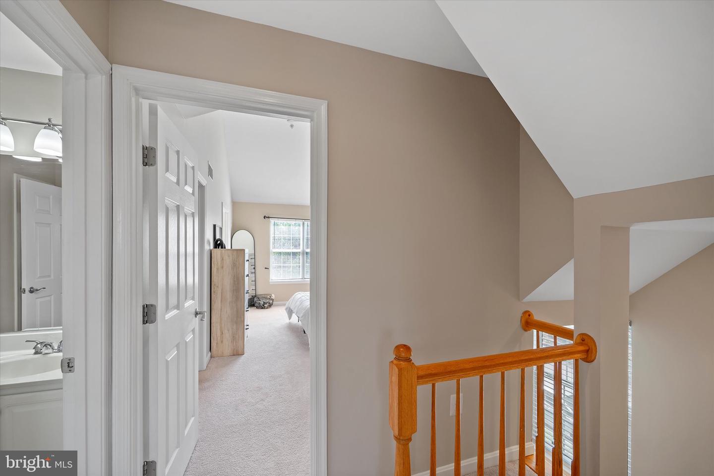 42860 GOLF VIEW DR, CHANTILLY, Virginia 20152, 3 Bedrooms Bedrooms, ,3 BathroomsBathrooms,Residential,For sale,42860 GOLF VIEW DR,VALO2100812 MLS # VALO2100812
