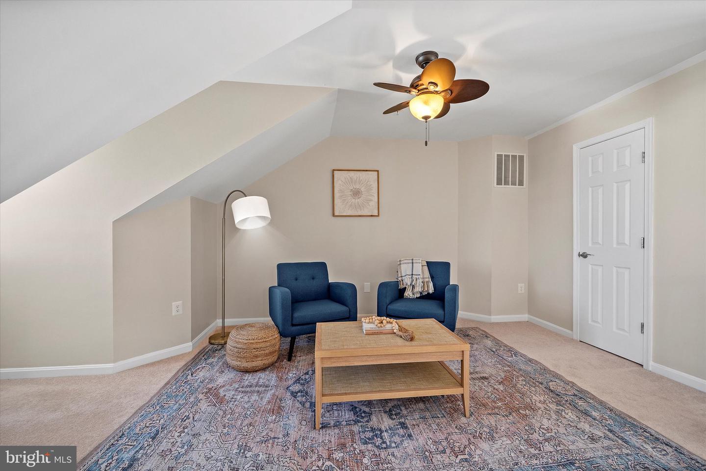 42860 GOLF VIEW DR, CHANTILLY, Virginia 20152, 3 Bedrooms Bedrooms, ,3 BathroomsBathrooms,Residential,For sale,42860 GOLF VIEW DR,VALO2100812 MLS # VALO2100812