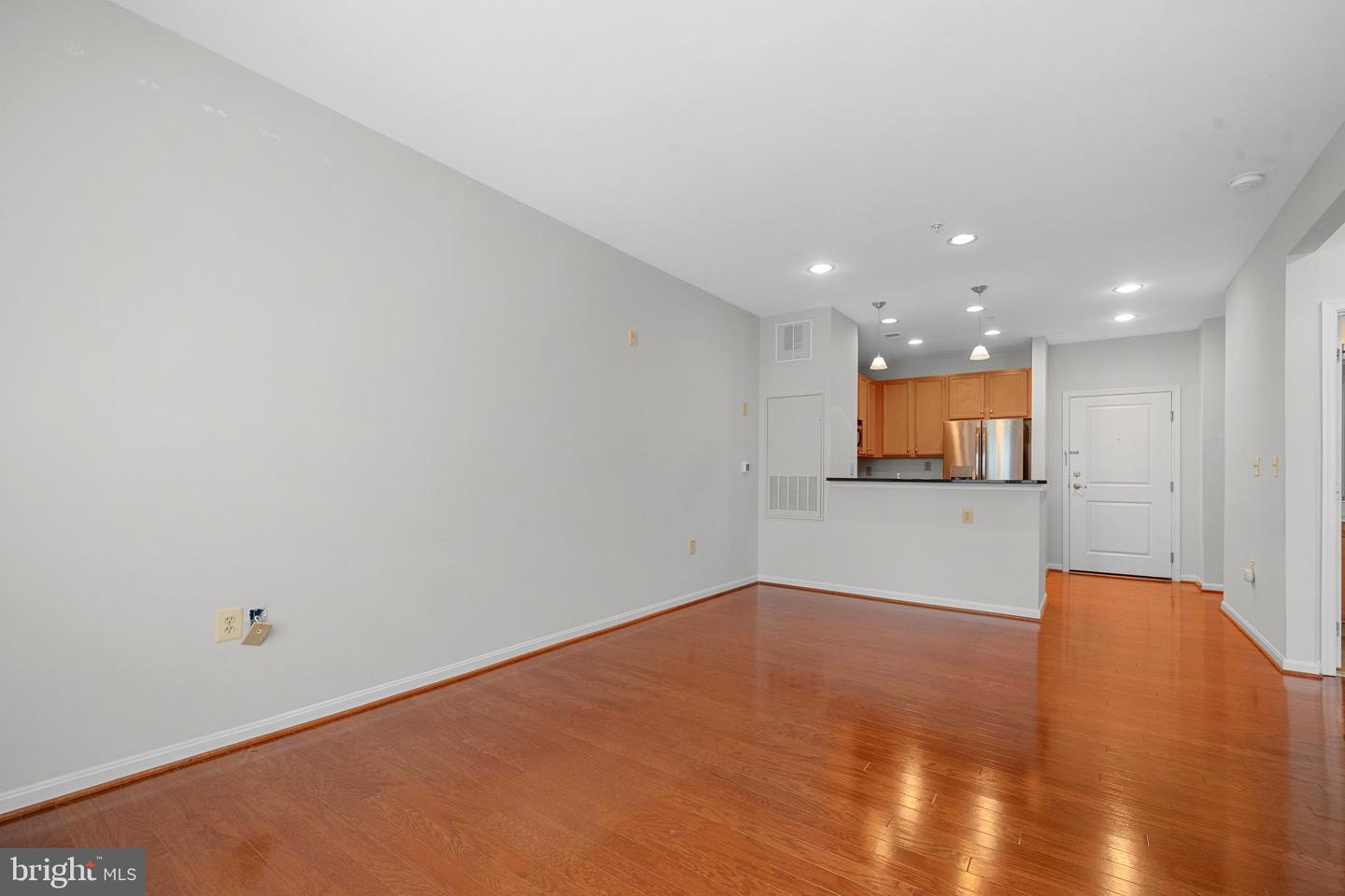 2665 PROSPERITY AVE #310, FAIRFAX, Virginia 22031, 1 Bedroom Bedrooms, ,1 BathroomBathrooms,Residential,For sale,2665 PROSPERITY AVE #310,VAFX2252560 MLS # VAFX2252560