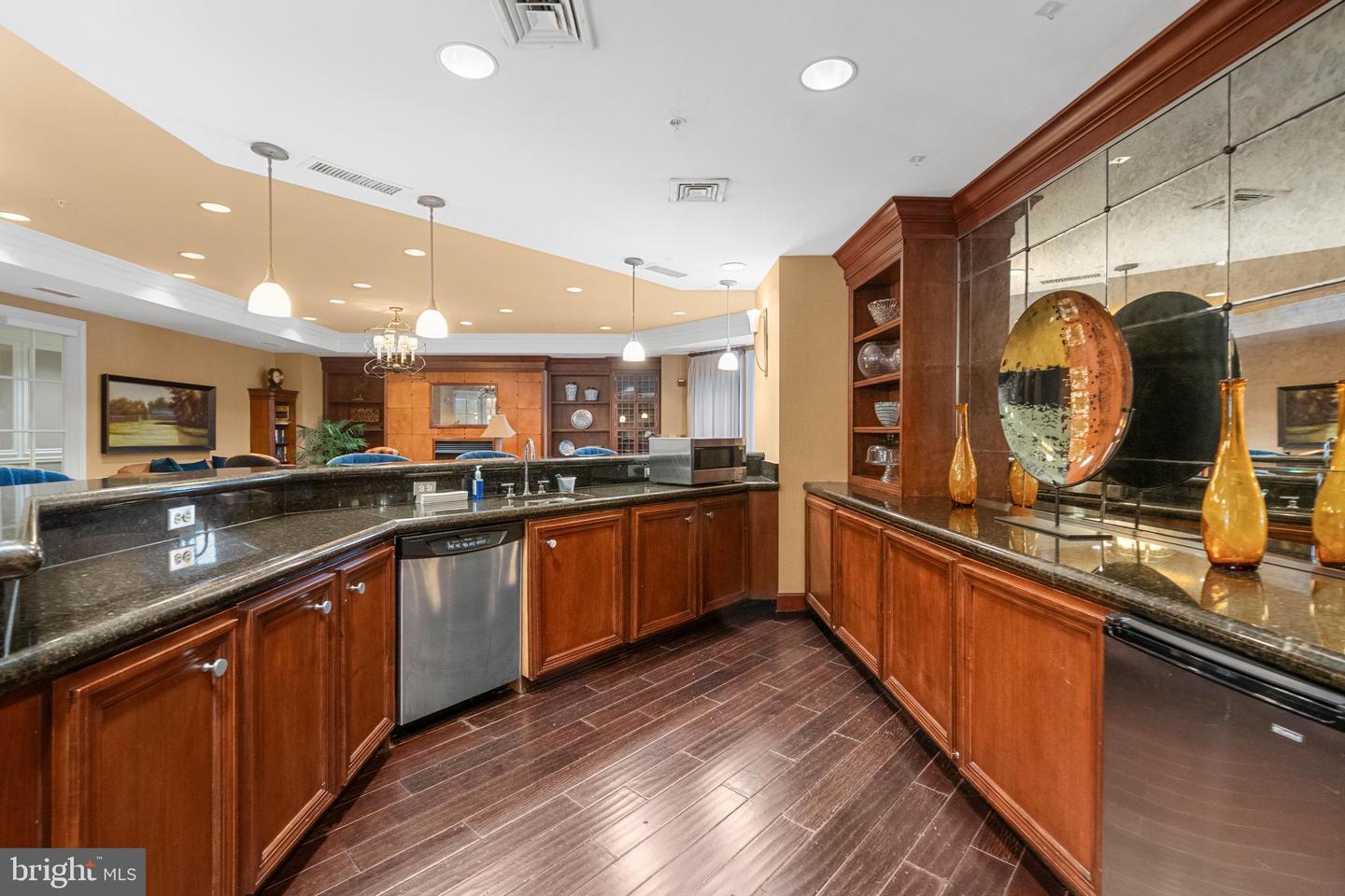 2665 PROSPERITY AVE #310, FAIRFAX, Virginia 22031, 1 Bedroom Bedrooms, ,1 BathroomBathrooms,Residential,For sale,2665 PROSPERITY AVE #310,VAFX2252560 MLS # VAFX2252560