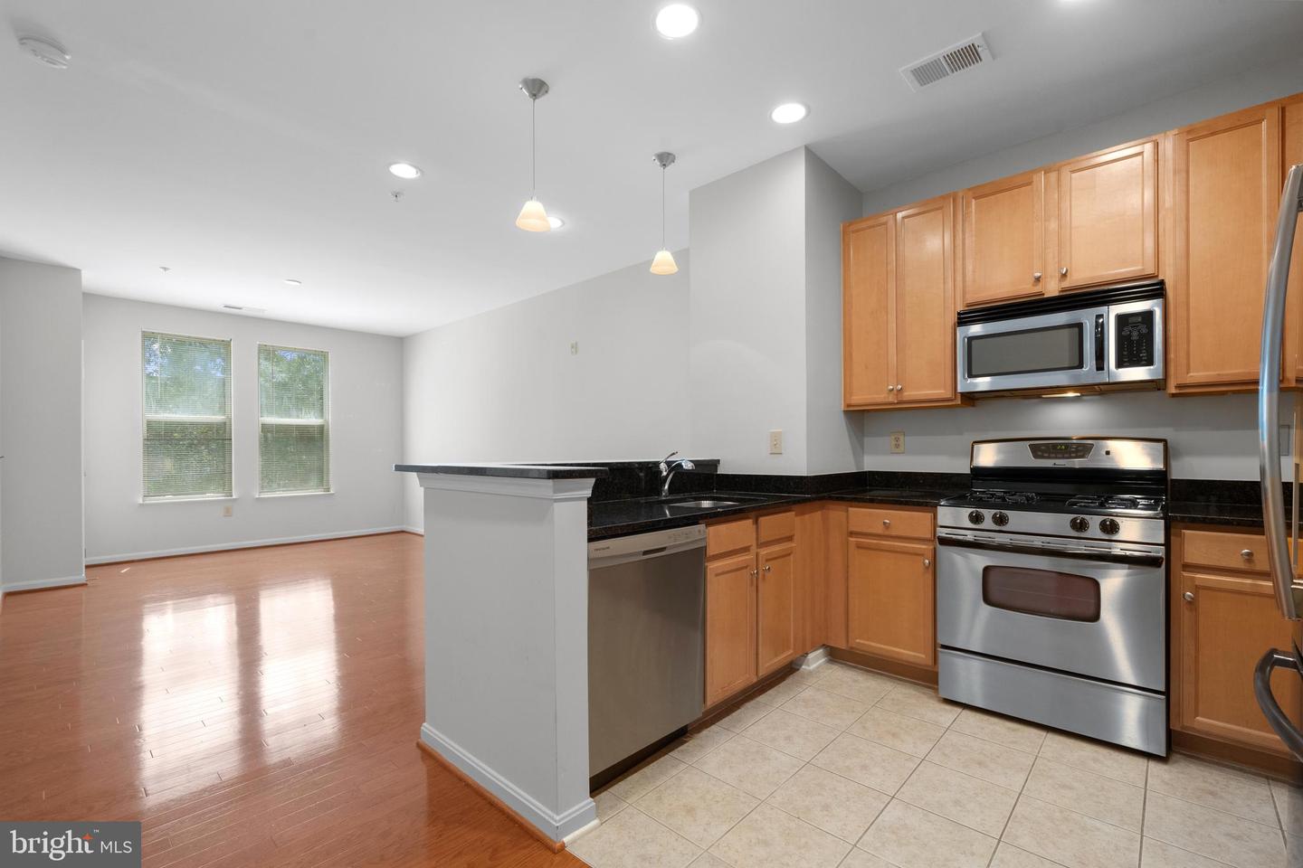 2665 PROSPERITY AVE #310, FAIRFAX, Virginia 22031, 1 Bedroom Bedrooms, ,1 BathroomBathrooms,Residential,For sale,2665 PROSPERITY AVE #310,VAFX2252560 MLS # VAFX2252560