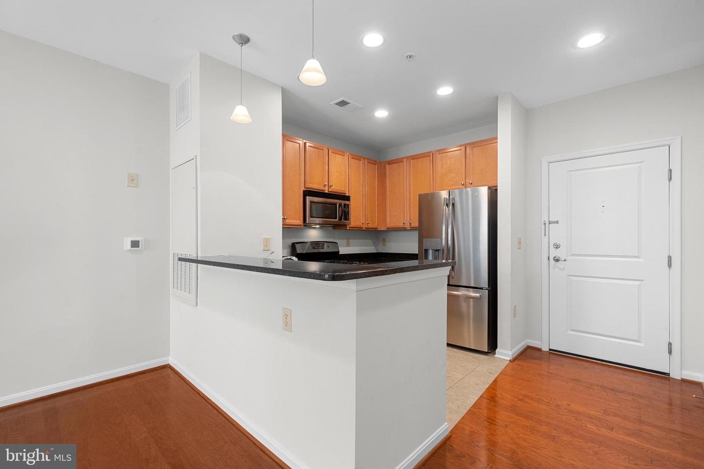 2665 PROSPERITY AVE #310, FAIRFAX, Virginia 22031, 1 Bedroom Bedrooms, ,1 BathroomBathrooms,Residential,For sale,2665 PROSPERITY AVE #310,VAFX2252560 MLS # VAFX2252560