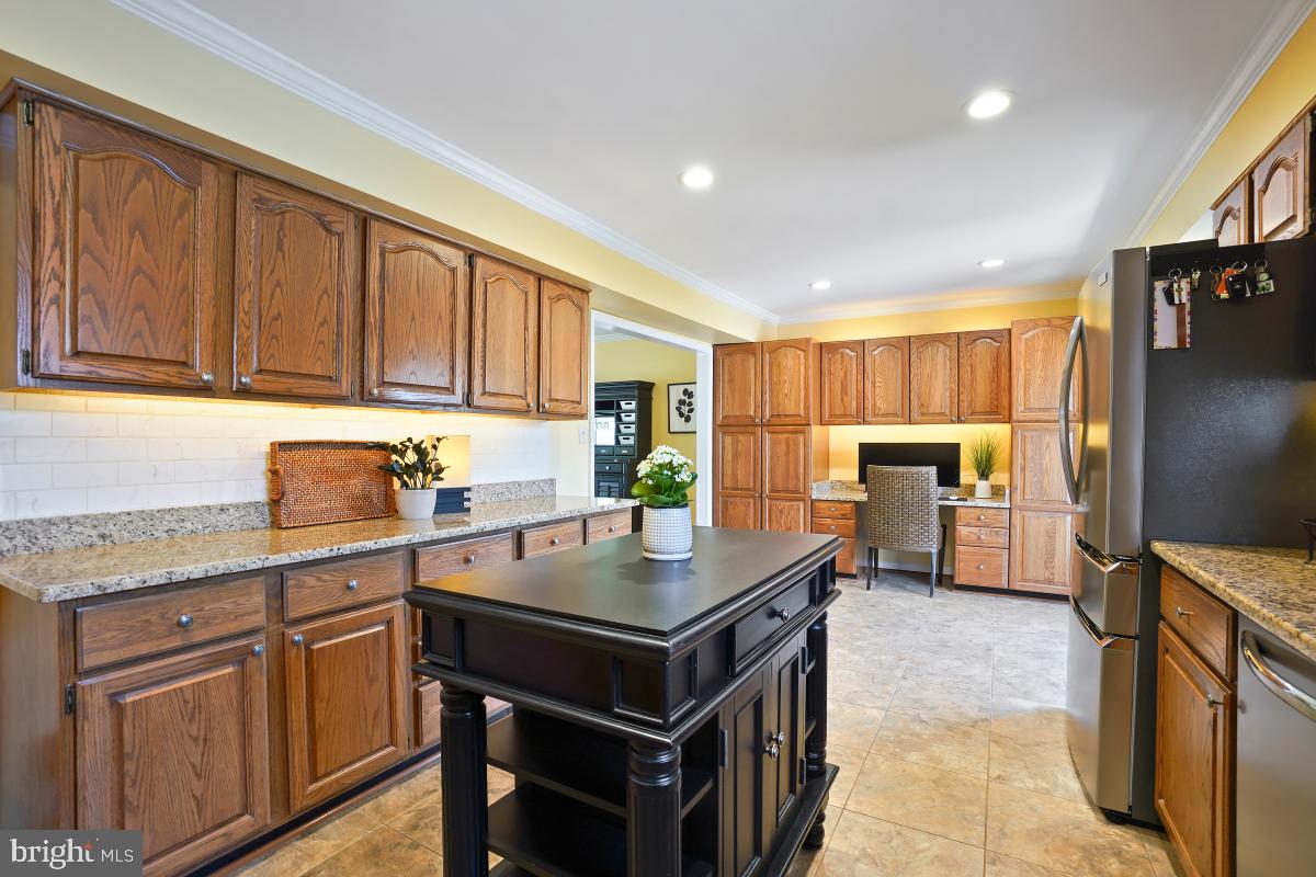 8940 TARRAGON CT, MANASSAS, Virginia 20110, 3 Bedrooms Bedrooms, ,2 BathroomsBathrooms,Residential,For sale,8940 TARRAGON CT,VAMN2008602 MLS # VAMN2008602