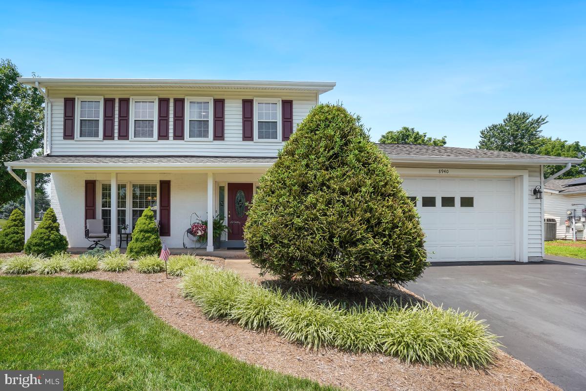 8940 TARRAGON CT, MANASSAS, Virginia 20110, 3 Bedrooms Bedrooms, ,2 BathroomsBathrooms,Residential,For sale,8940 TARRAGON CT,VAMN2008602 MLS # VAMN2008602