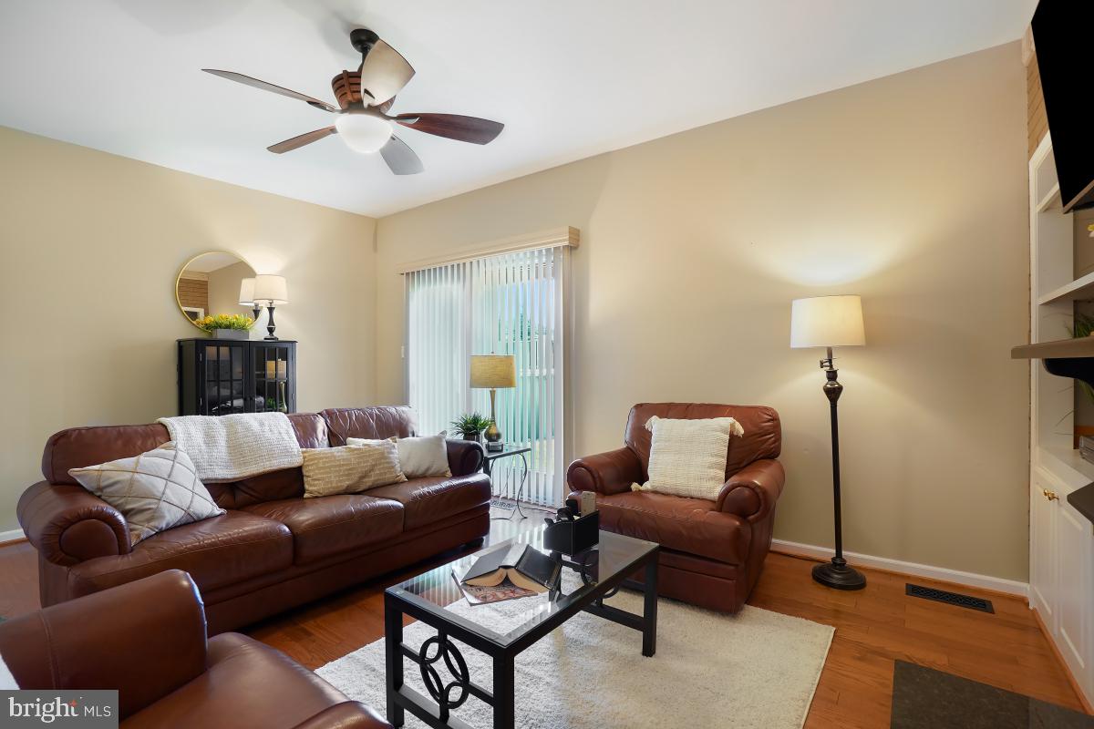 8940 TARRAGON CT, MANASSAS, Virginia 20110, 3 Bedrooms Bedrooms, ,2 BathroomsBathrooms,Residential,For sale,8940 TARRAGON CT,VAMN2008602 MLS # VAMN2008602