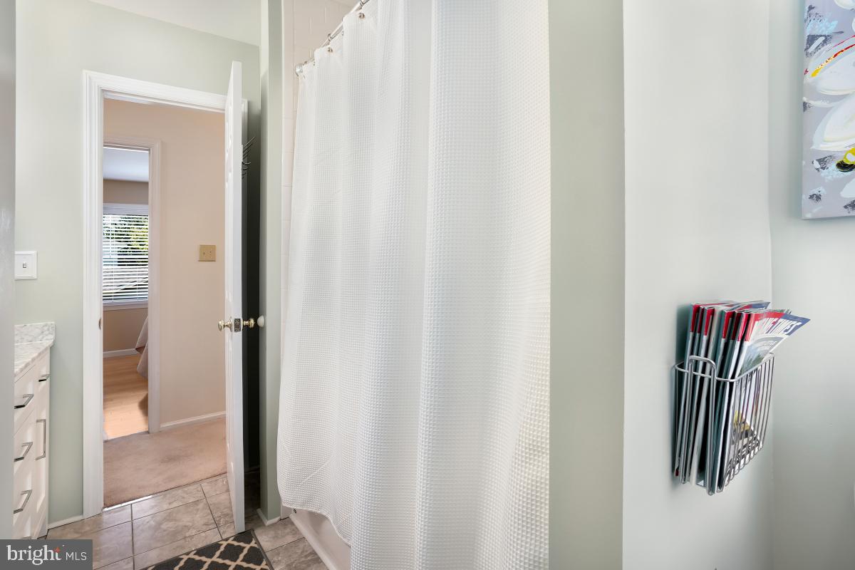 8940 TARRAGON CT, MANASSAS, Virginia 20110, 3 Bedrooms Bedrooms, ,2 BathroomsBathrooms,Residential,For sale,8940 TARRAGON CT,VAMN2008602 MLS # VAMN2008602