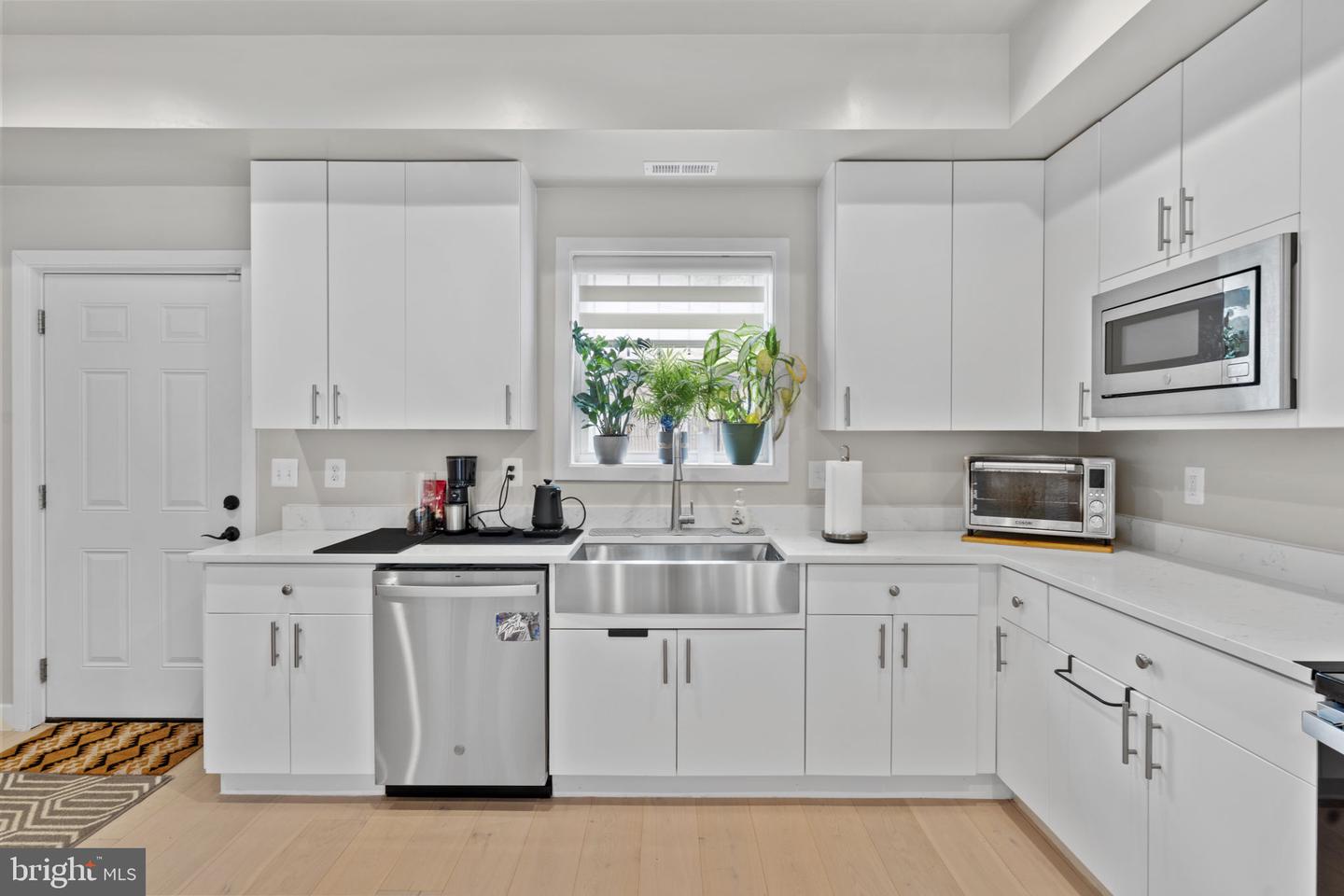 4008 9TH ST SE, WASHINGTON, District Of Columbia 20032, 4 Bedrooms Bedrooms, ,4 BathroomsBathrooms,Residential,For sale,4008 9TH ST SE,DCDC2208502 MLS # DCDC2208502