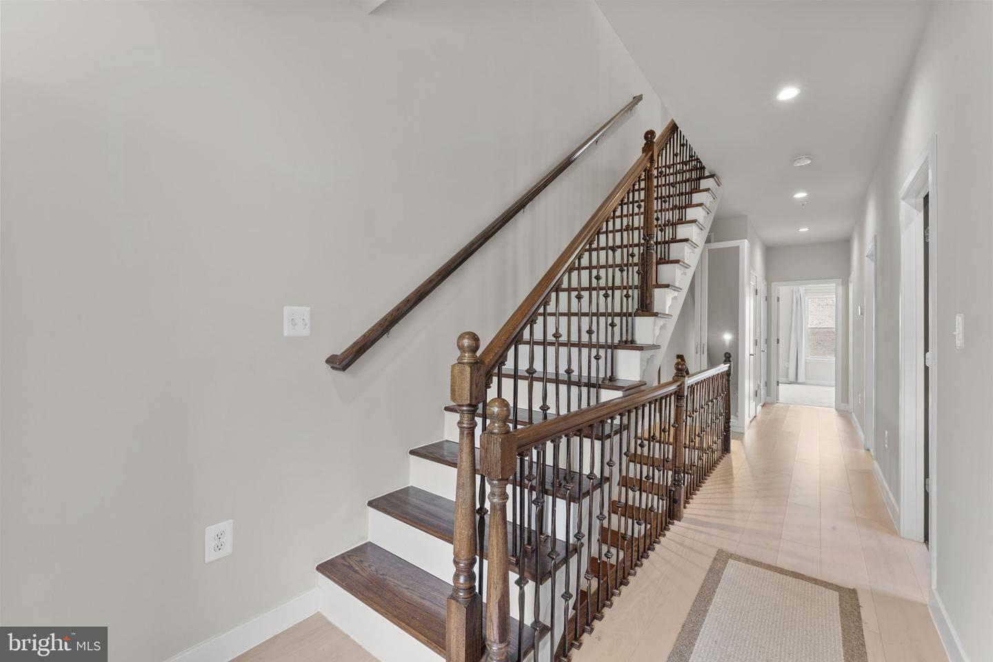 4008 9TH ST SE, WASHINGTON, District Of Columbia 20032, 4 Bedrooms Bedrooms, ,4 BathroomsBathrooms,Residential,For sale,4008 9TH ST SE,DCDC2208502 MLS # DCDC2208502