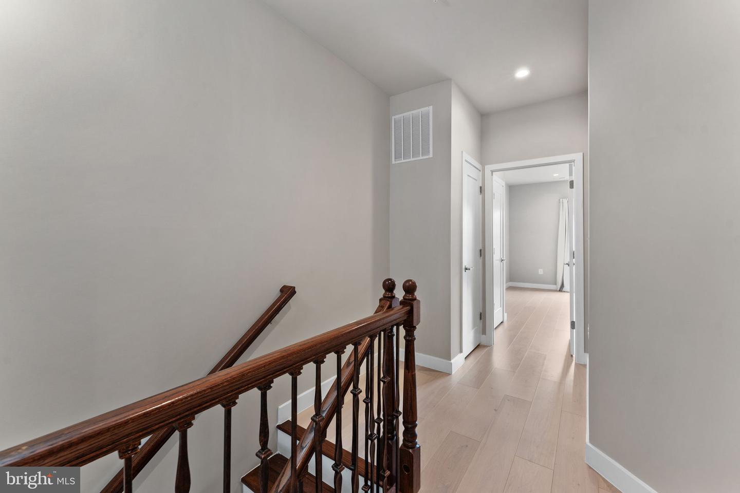 4008 9TH ST SE, WASHINGTON, District Of Columbia 20032, 4 Bedrooms Bedrooms, ,4 BathroomsBathrooms,Residential,For sale,4008 9TH ST SE,DCDC2208502 MLS # DCDC2208502