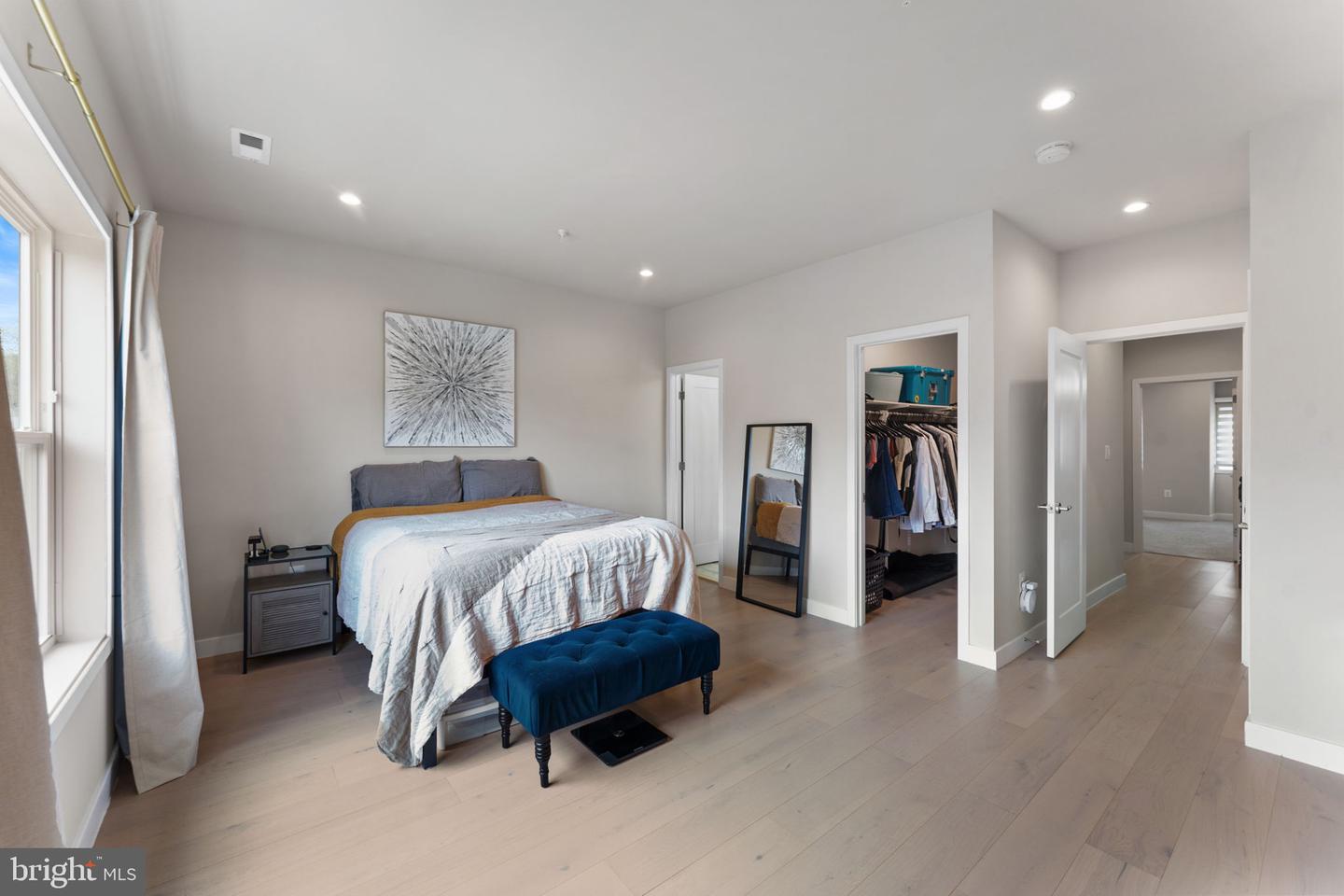 4008 9TH ST SE, WASHINGTON, District Of Columbia 20032, 4 Bedrooms Bedrooms, ,4 BathroomsBathrooms,Residential,For sale,4008 9TH ST SE,DCDC2208502 MLS # DCDC2208502