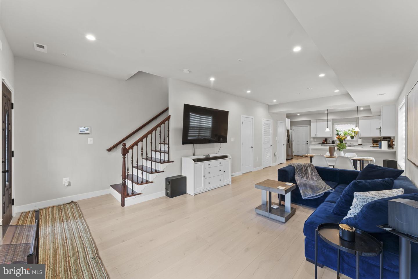 4008 9TH ST SE, WASHINGTON, District Of Columbia 20032, 4 Bedrooms Bedrooms, ,4 BathroomsBathrooms,Residential,For sale,4008 9TH ST SE,DCDC2208502 MLS # DCDC2208502