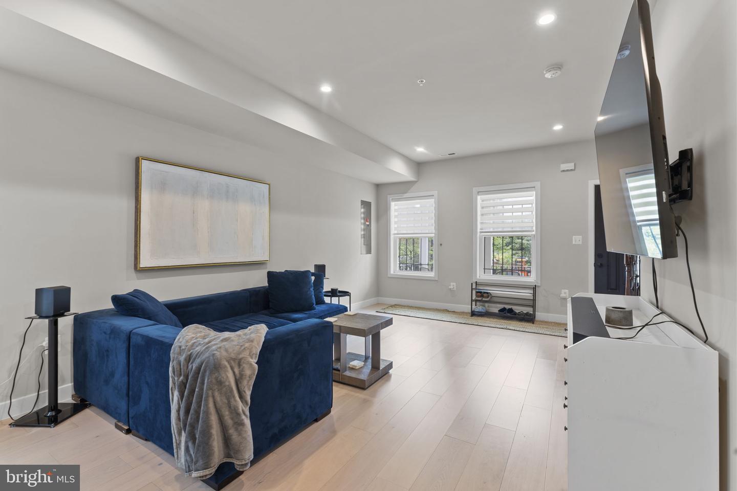 4008 9TH ST SE, WASHINGTON, District Of Columbia 20032, 4 Bedrooms Bedrooms, ,4 BathroomsBathrooms,Residential,For sale,4008 9TH ST SE,DCDC2208502 MLS # DCDC2208502