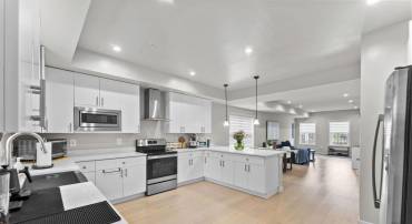 4008 9TH ST SE, WASHINGTON, District Of Columbia 20032, 4 Bedrooms Bedrooms, ,4 BathroomsBathrooms,Residential,For sale,4008 9TH ST SE,DCDC2208502 MLS # DCDC2208502
