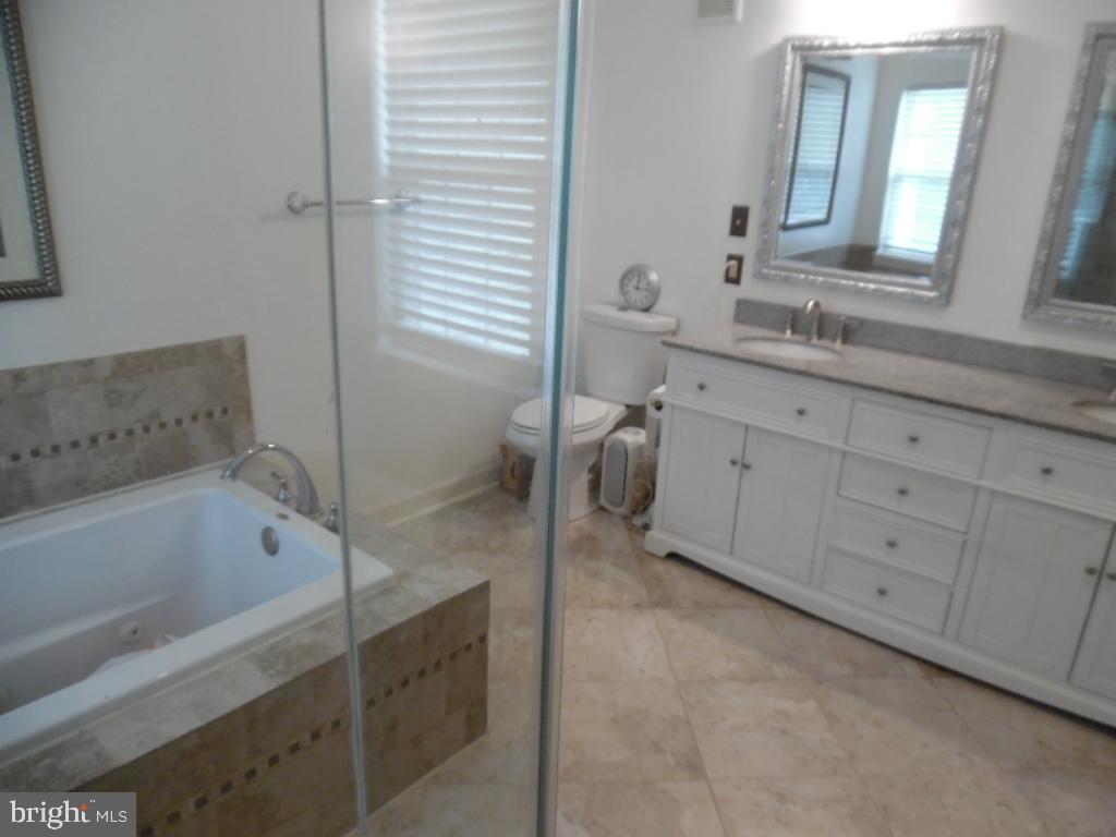 20597 GLENMERE SQ, STERLING, Virginia 20165, 3 Bedrooms Bedrooms, ,3 BathroomsBathrooms,Residential,For sale,20597 GLENMERE SQ,VALO2100894 MLS # VALO2100894