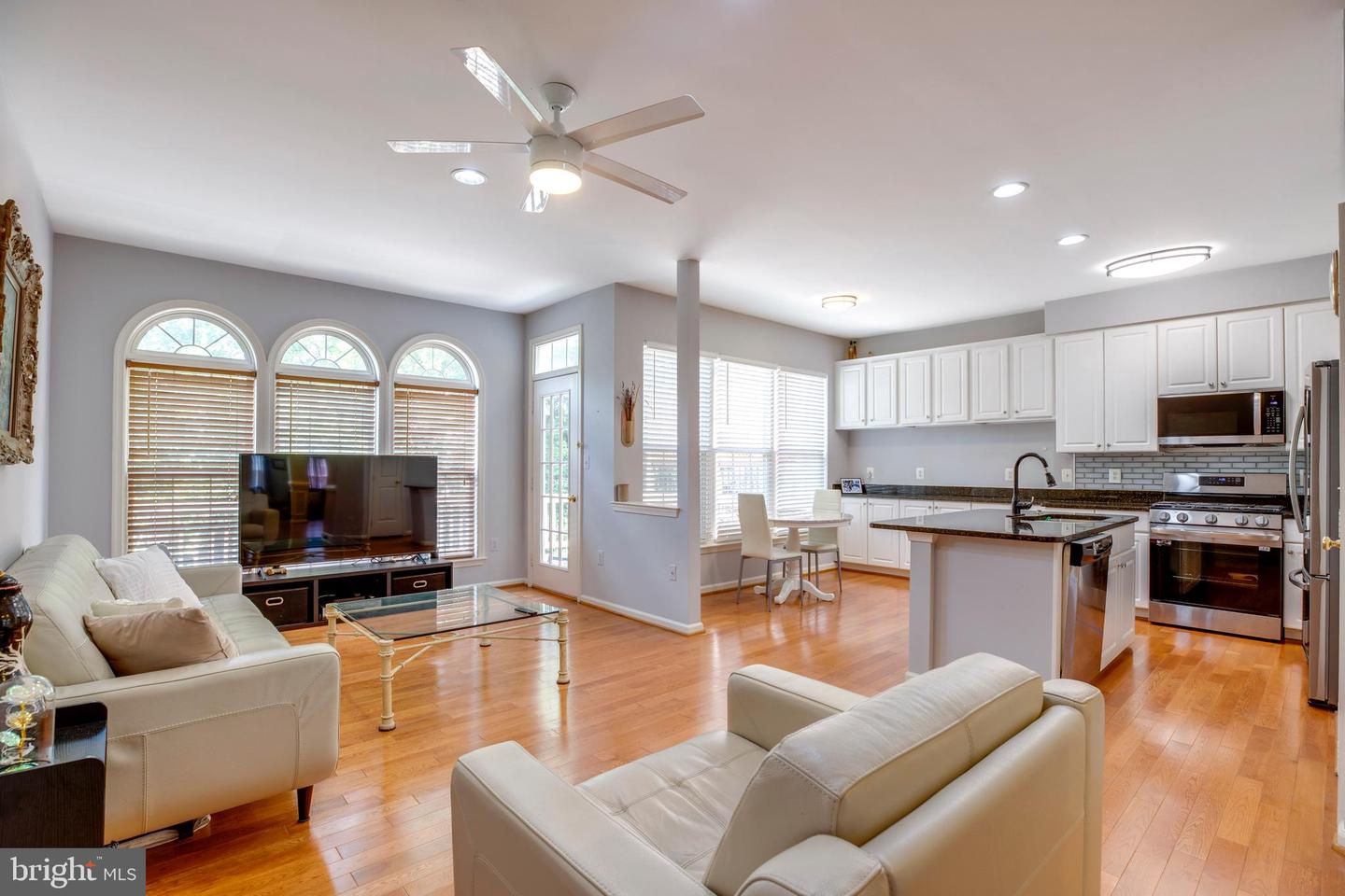 20597 GLENMERE SQ, STERLING, Virginia 20165, 3 Bedrooms Bedrooms, ,3 BathroomsBathrooms,Residential,For sale,20597 GLENMERE SQ,VALO2100894 MLS # VALO2100894
