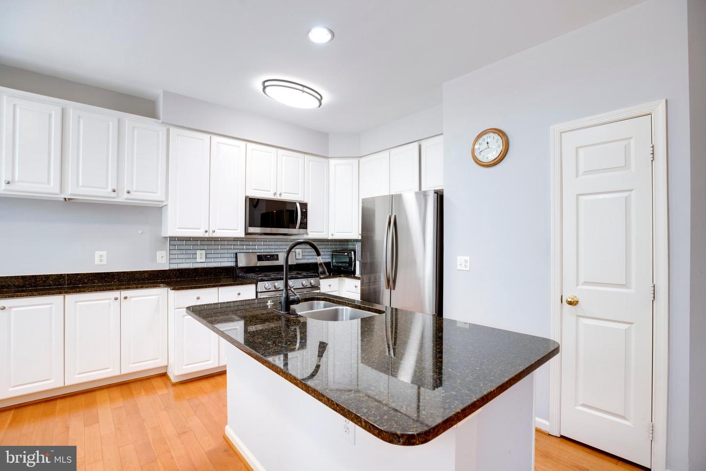 20597 GLENMERE SQ, STERLING, Virginia 20165, 3 Bedrooms Bedrooms, ,3 BathroomsBathrooms,Residential,For sale,20597 GLENMERE SQ,VALO2100894 MLS # VALO2100894