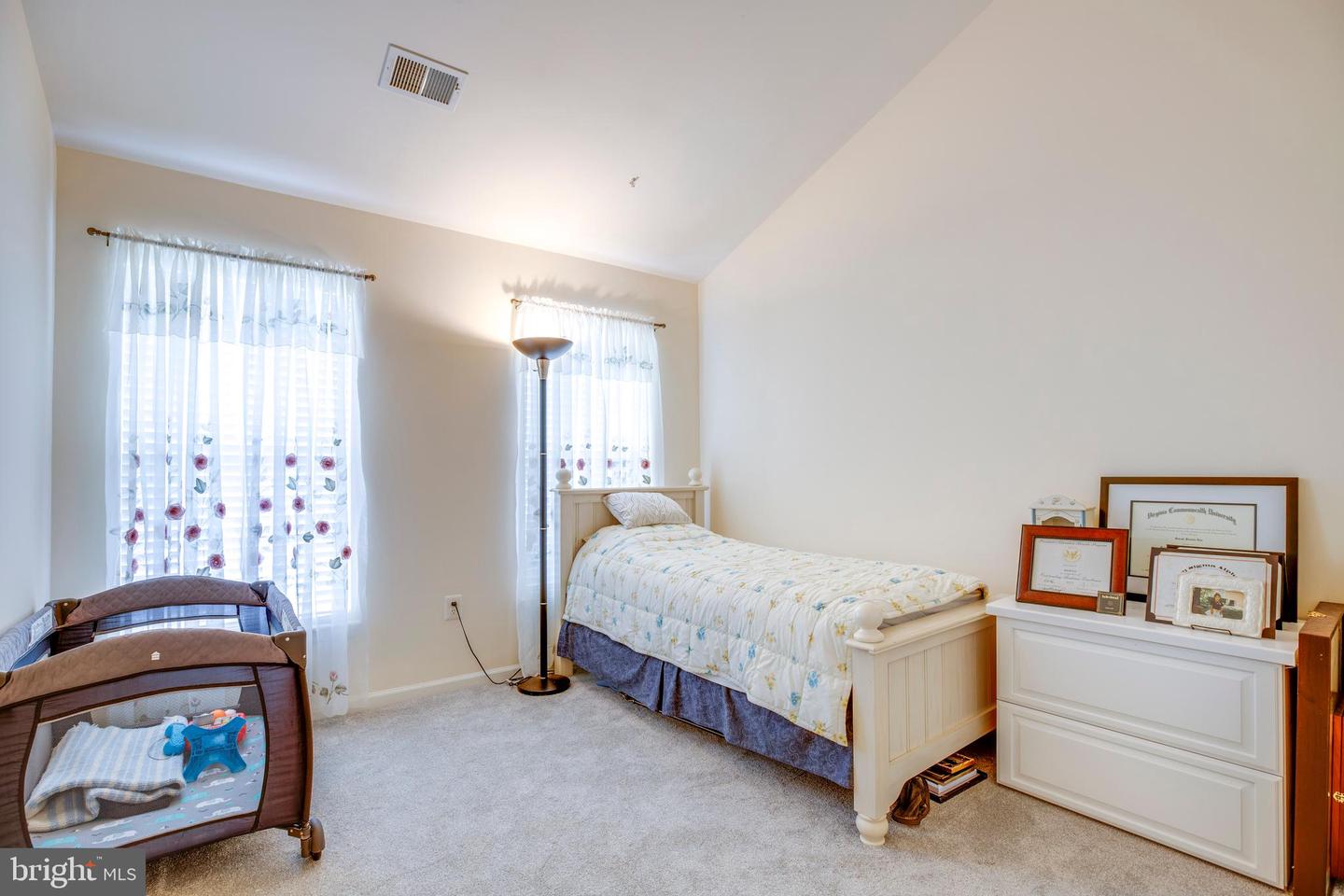 20597 GLENMERE SQ, STERLING, Virginia 20165, 3 Bedrooms Bedrooms, ,3 BathroomsBathrooms,Residential,For sale,20597 GLENMERE SQ,VALO2100894 MLS # VALO2100894