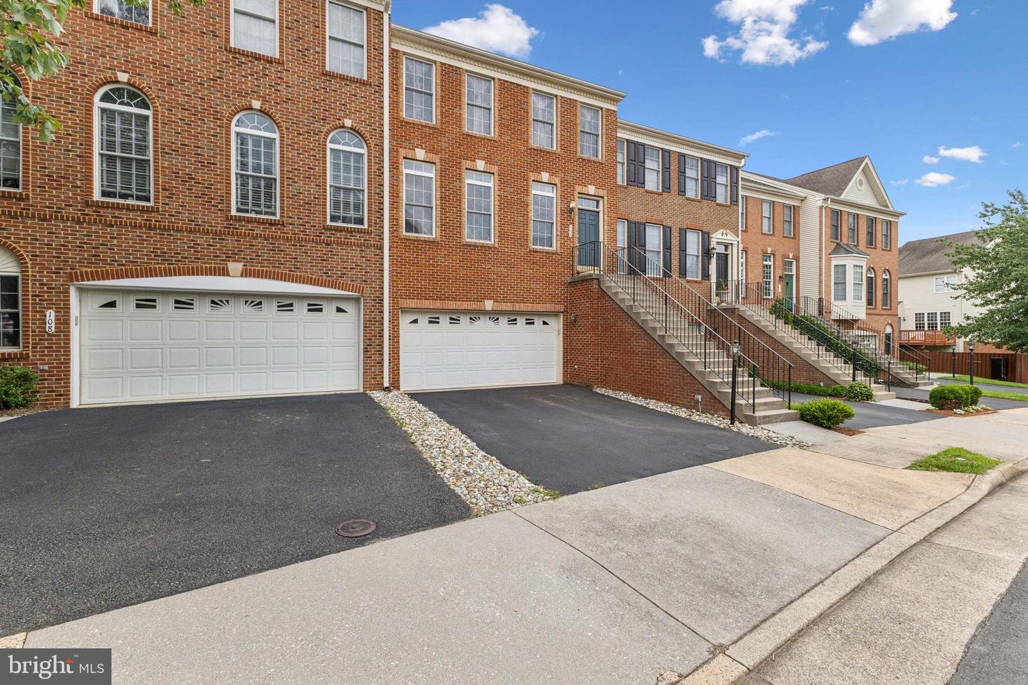 106 MISTY POND TER, PURCELLVILLE, Virginia 20132, 4 Bedrooms Bedrooms, ,3 BathroomsBathrooms,Residential,For sale,106 MISTY POND TER,VALO2100896 MLS # VALO2100896