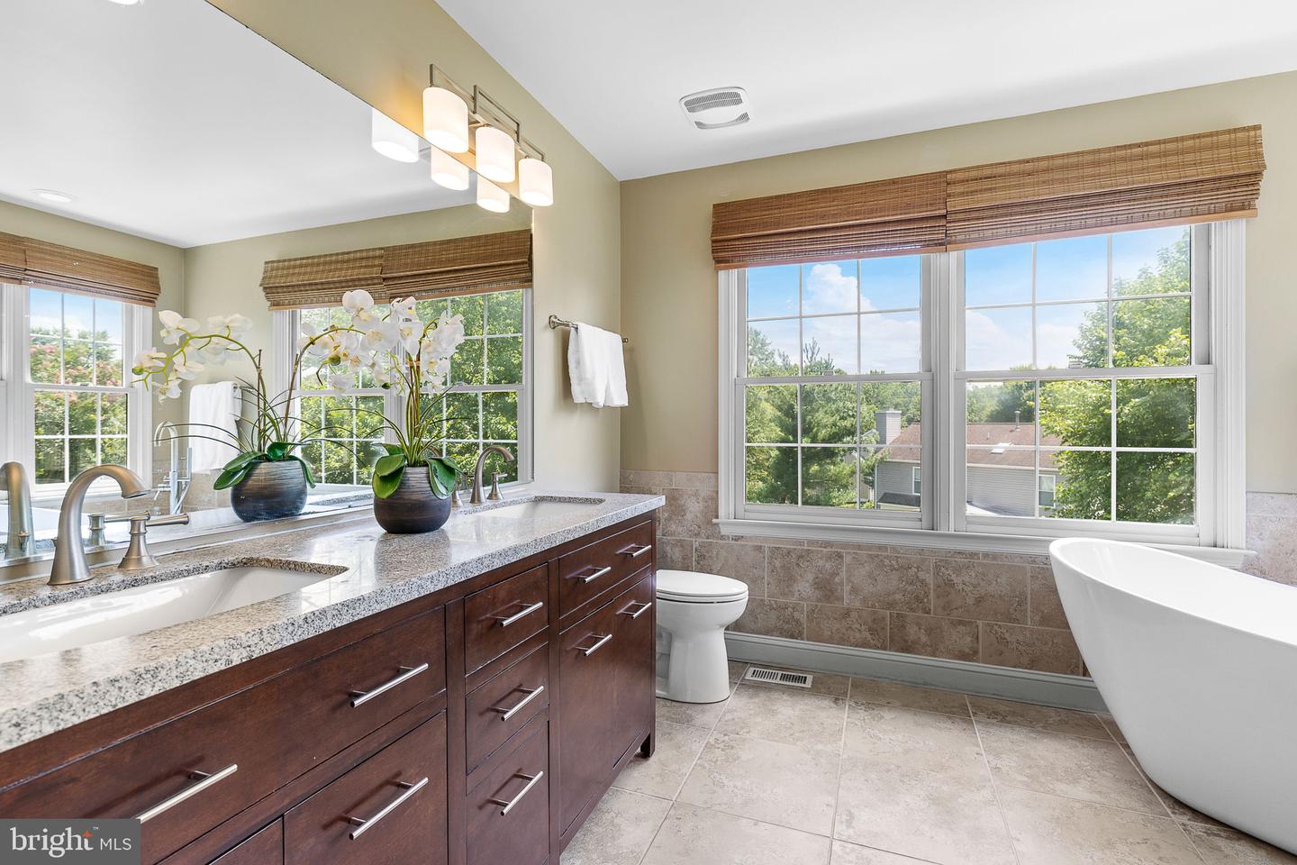 33 WESTBROOK LN, STAFFORD, Virginia 22554, 5 Bedrooms Bedrooms, ,3 BathroomsBathrooms,Residential,For sale,33 WESTBROOK LN,VAST2040396 MLS # VAST2040396