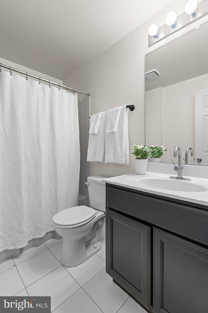 33 WESTBROOK LN, STAFFORD, Virginia 22554, 5 Bedrooms Bedrooms, ,3 BathroomsBathrooms,Residential,For sale,33 WESTBROOK LN,VAST2040396 MLS # VAST2040396
