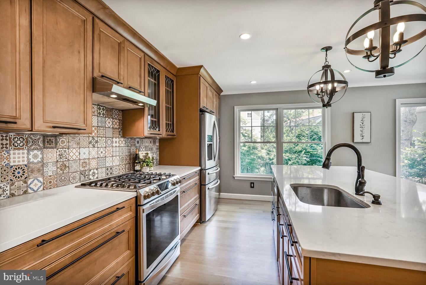 6111 WASHINGTON BLVD, ARLINGTON, Virginia 22205, 5 Bedrooms Bedrooms, ,2 BathroomsBathrooms,Residential,For sale,6111 WASHINGTON BLVD,VAAR2060062 MLS # VAAR2060062