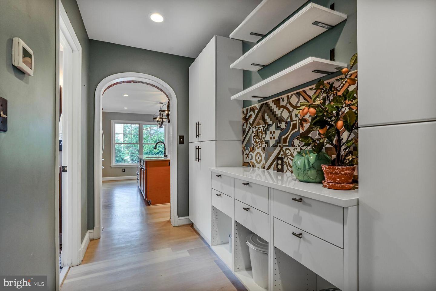 6111 WASHINGTON BLVD, ARLINGTON, Virginia 22205, 5 Bedrooms Bedrooms, ,2 BathroomsBathrooms,Residential,For sale,6111 WASHINGTON BLVD,VAAR2060062 MLS # VAAR2060062
