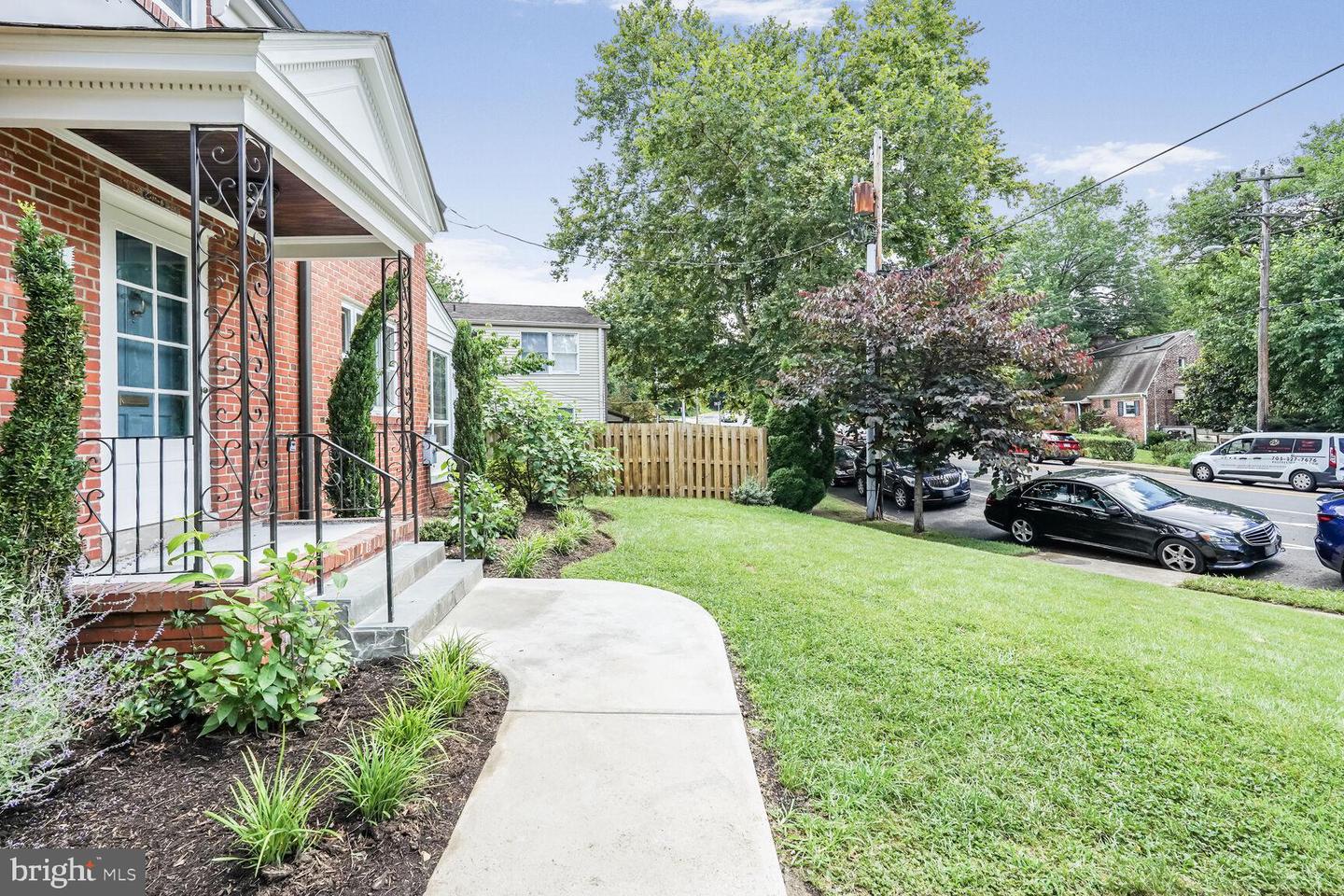 6111 WASHINGTON BLVD, ARLINGTON, Virginia 22205, 5 Bedrooms Bedrooms, ,2 BathroomsBathrooms,Residential,For sale,6111 WASHINGTON BLVD,VAAR2060062 MLS # VAAR2060062