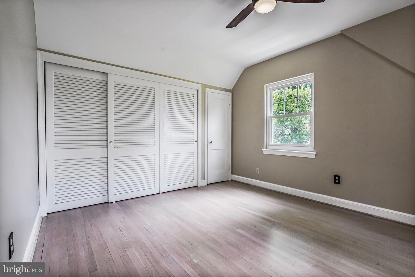 6111 WASHINGTON BLVD, ARLINGTON, Virginia 22205, 5 Bedrooms Bedrooms, ,2 BathroomsBathrooms,Residential,For sale,6111 WASHINGTON BLVD,VAAR2060062 MLS # VAAR2060062